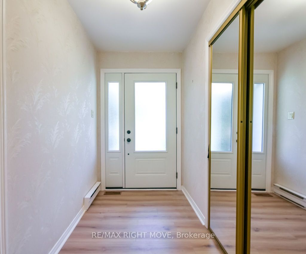 3263 Shoreview Drive Property Photo 4