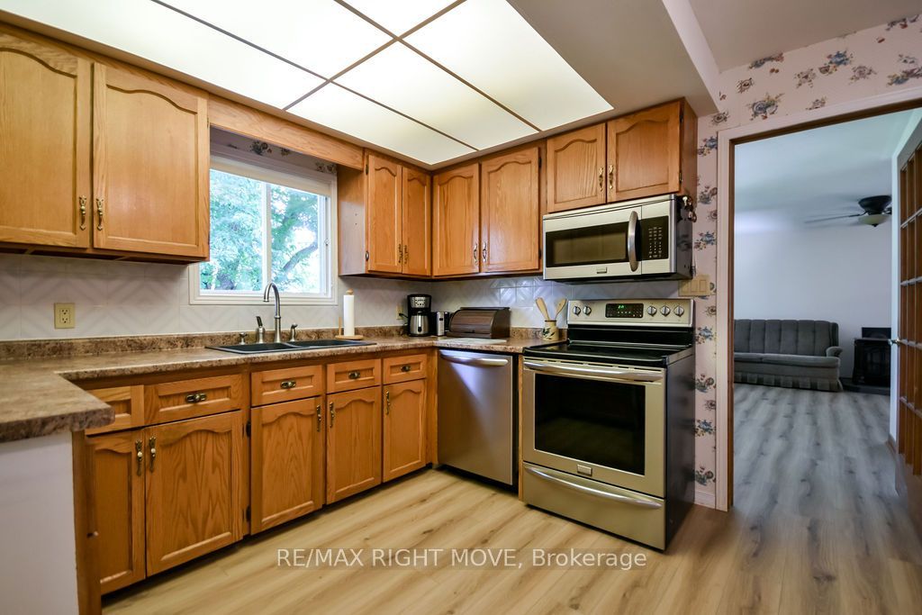 3263 Shoreview Drive Property Photo 9