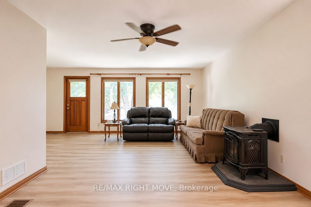 3263 Shoreview Drive Property Photo 12
