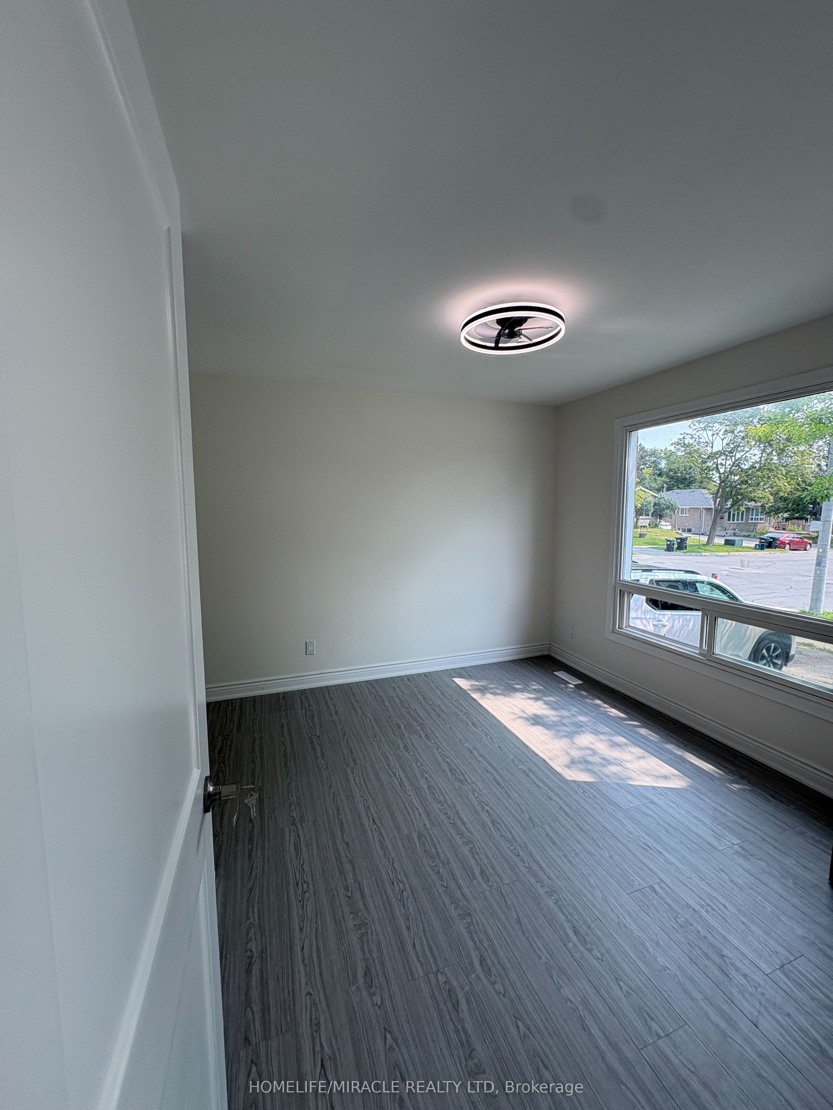 44 Sylvia Street Property Photo 7