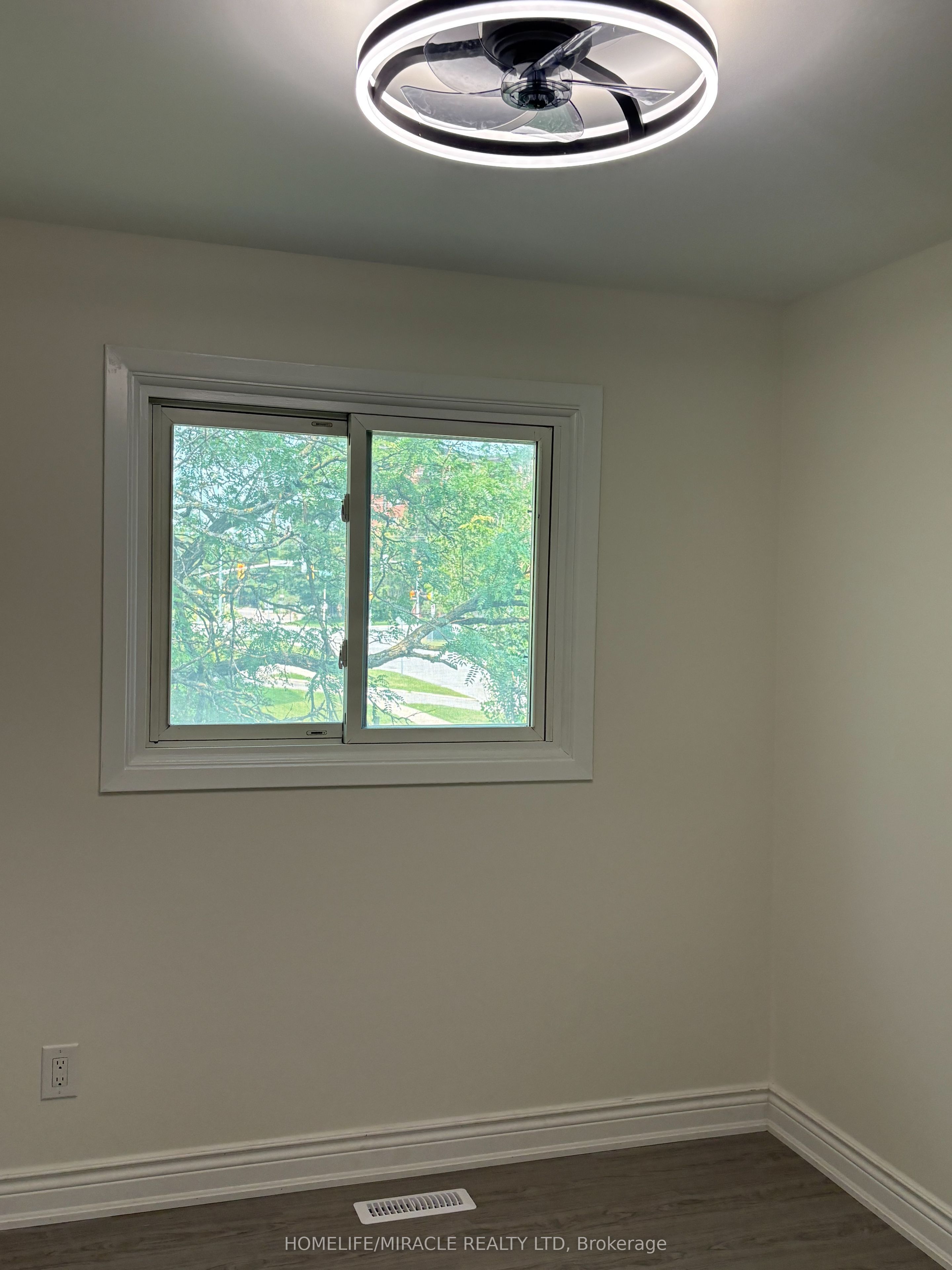 44 Sylvia Street Property Photo 23