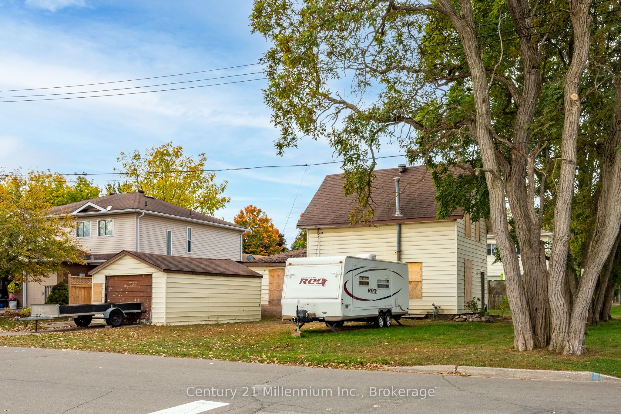 469 Robert Street Property Photo 7