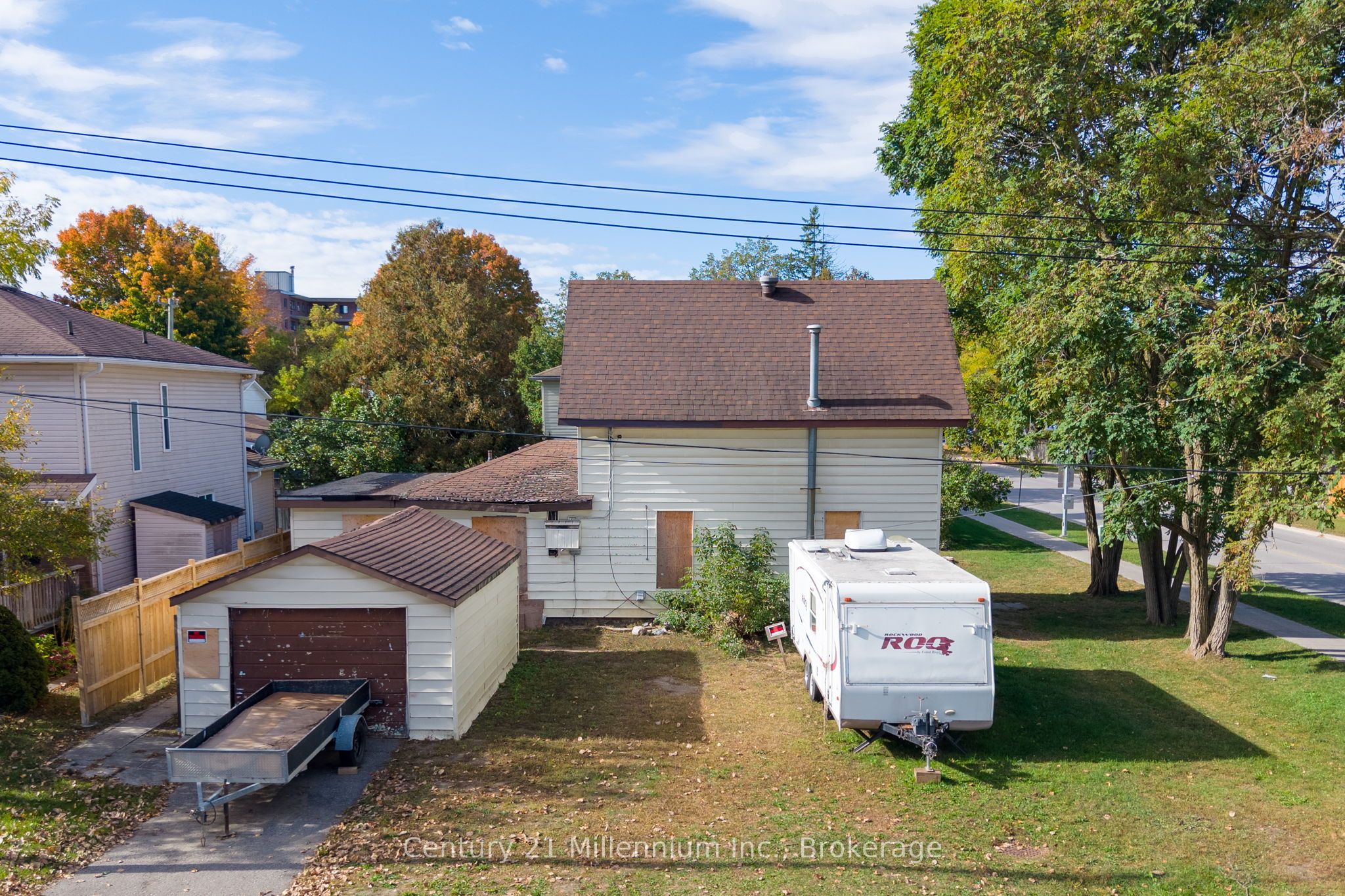 469 Robert Street Property Photo 15