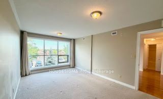 500 Mapleview Drive Property Photo 3