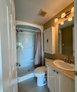 500 Mapleview Drive Property Photo 4