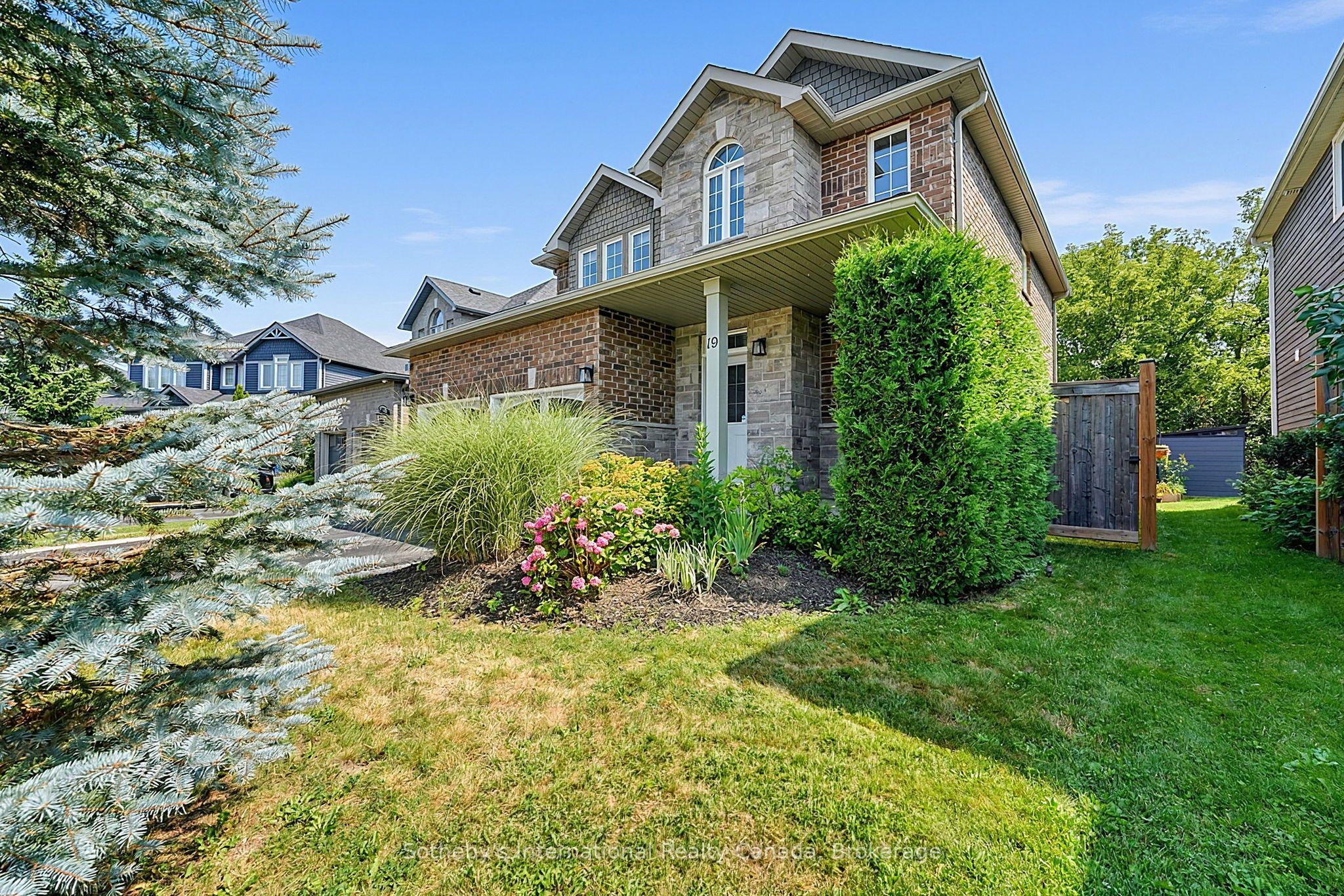 19 Garbutt Crescent Property Photo 3