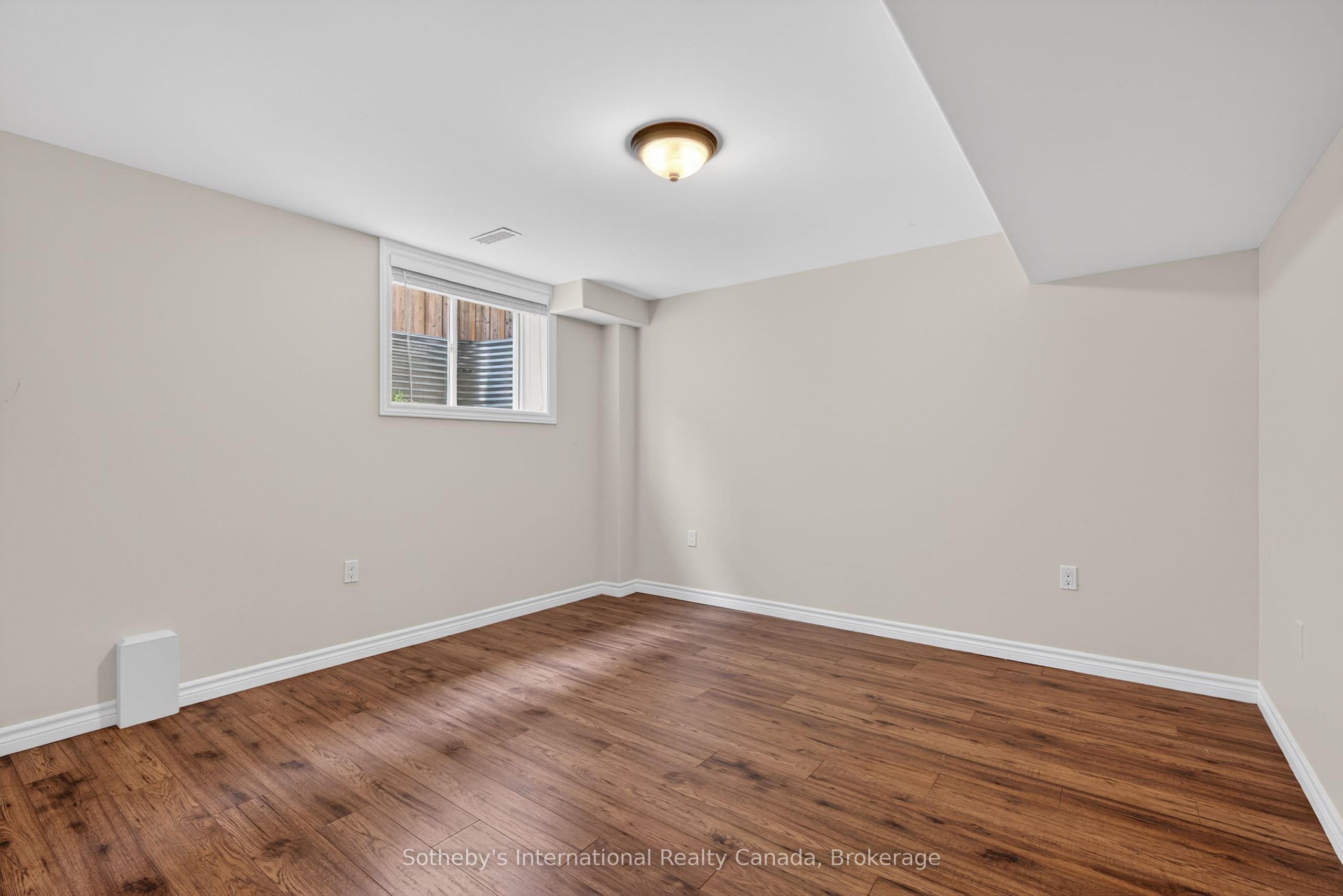 19 Garbutt Crescent Property Photo 32