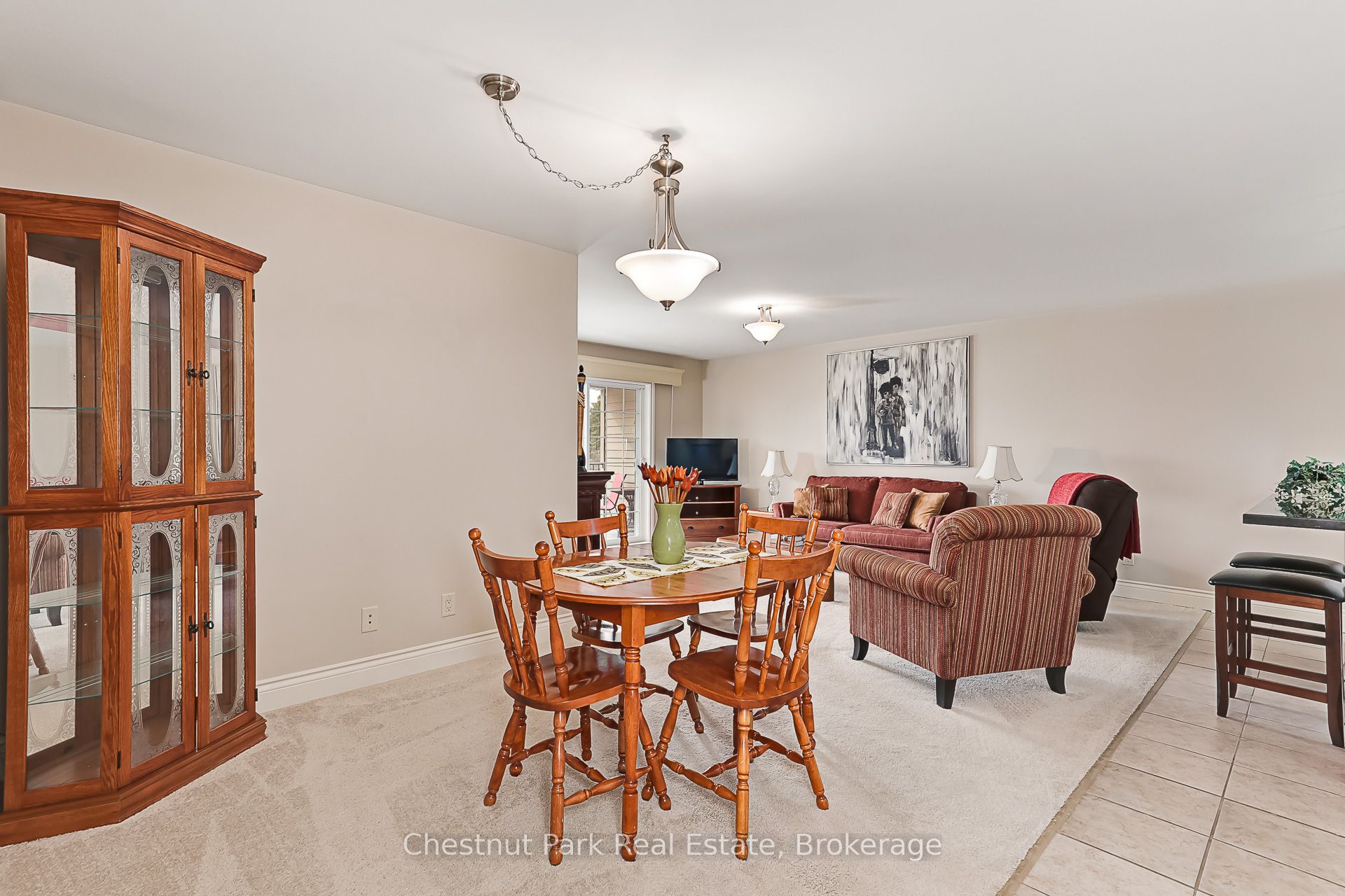 435 Walnut Street 206 Property Photo 13