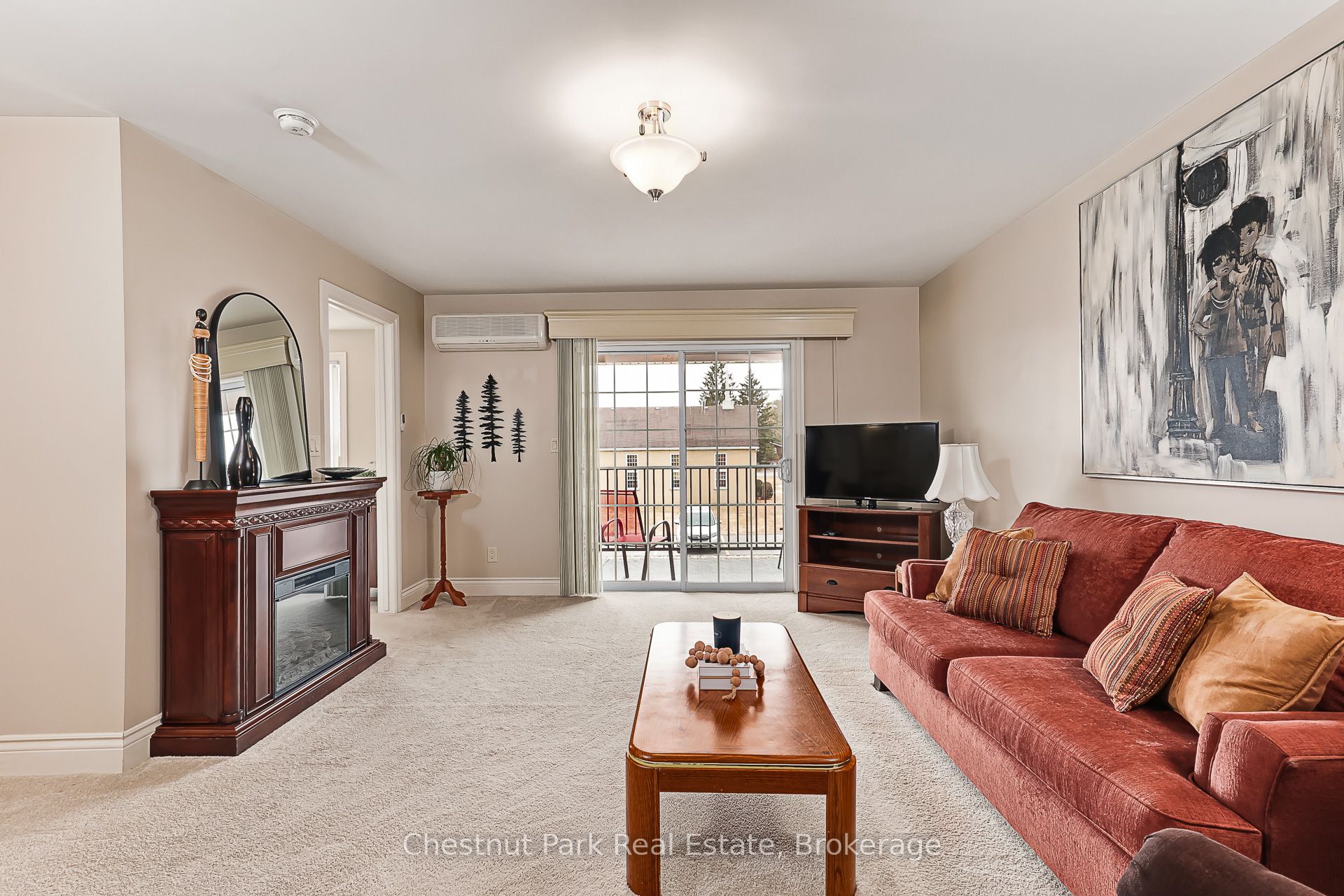 435 Walnut Street 206 Property Photo 19