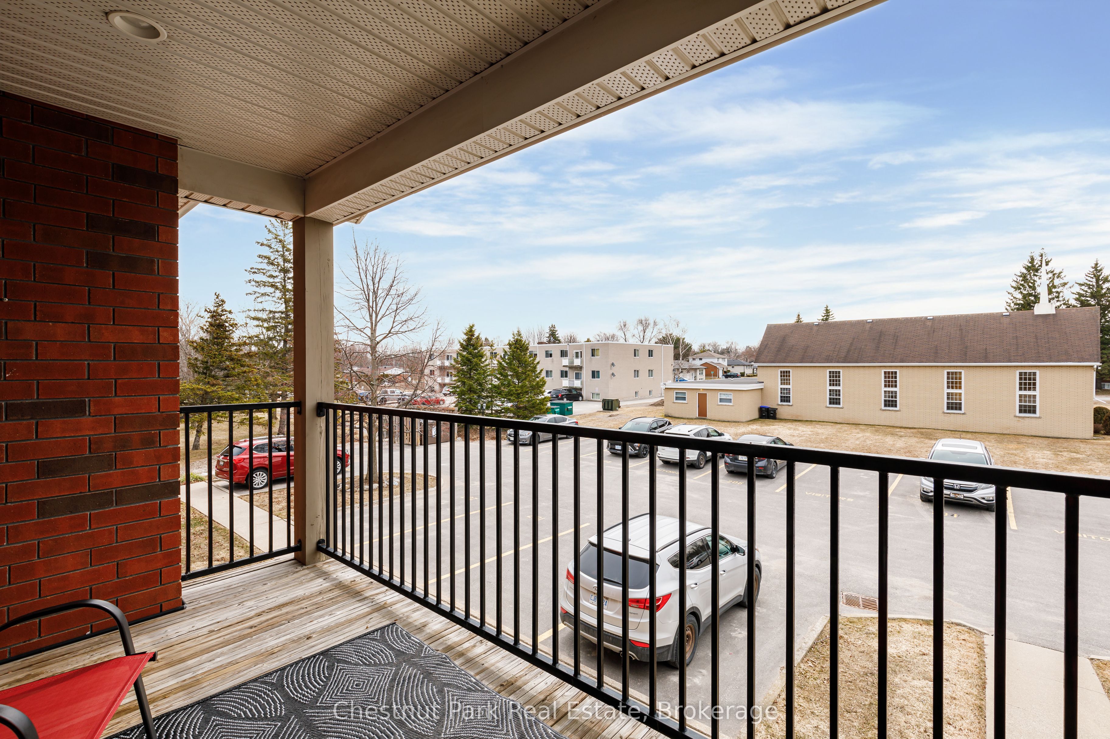 435 Walnut Street 206 Property Photo 32