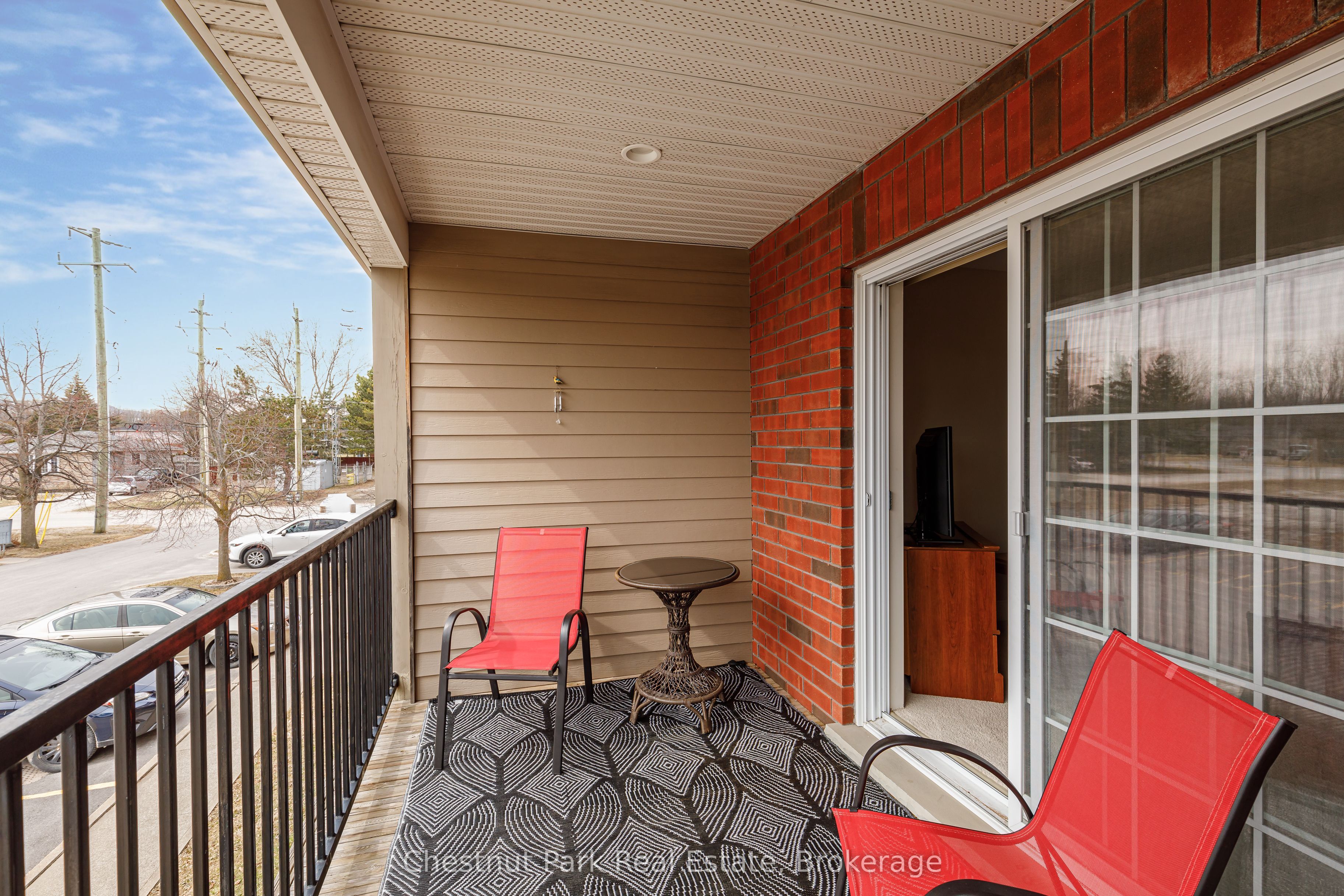 435 Walnut Street 206 Property Photo 34