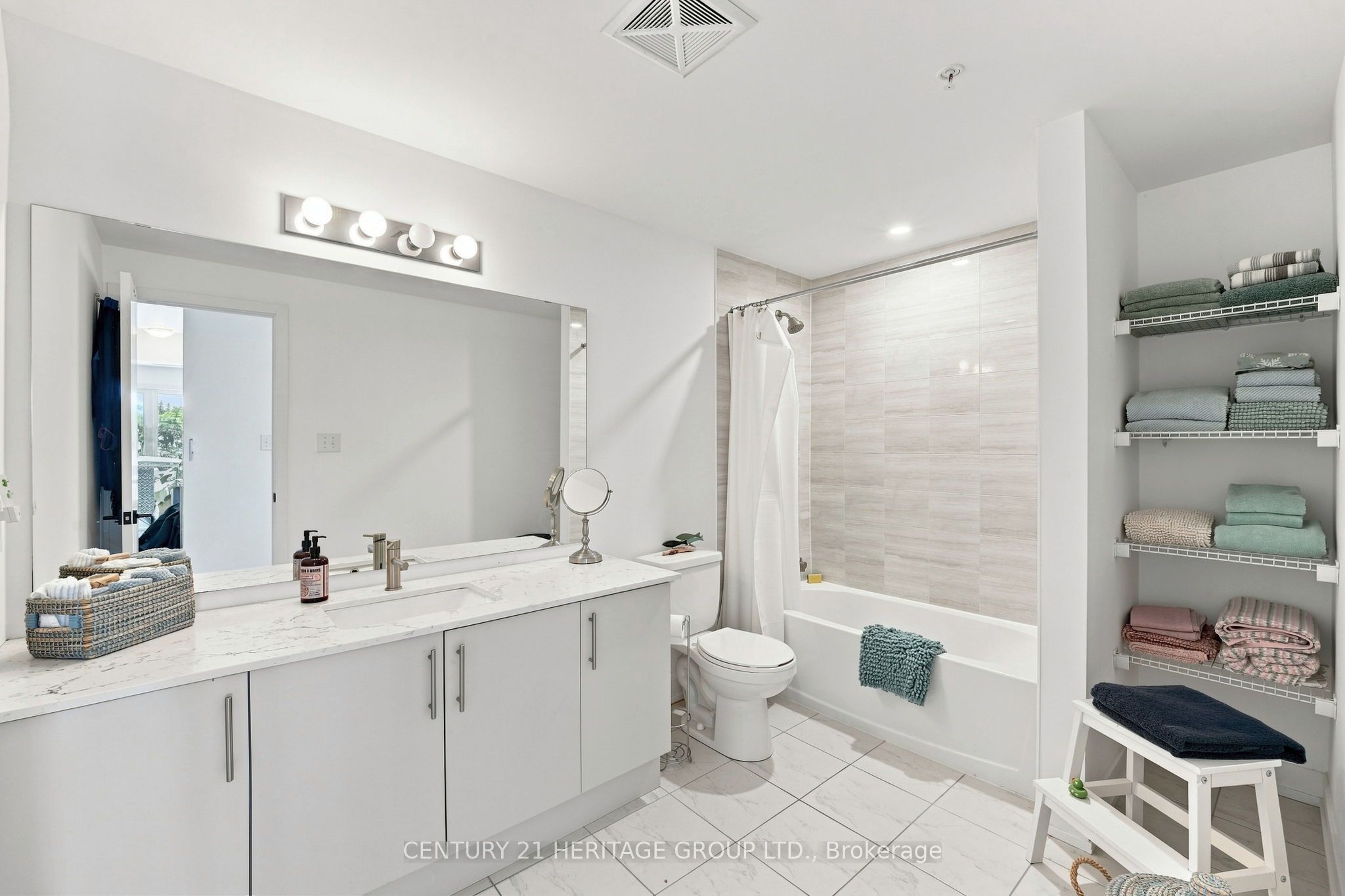 10 Culinary Lane 502 Property Photo 20