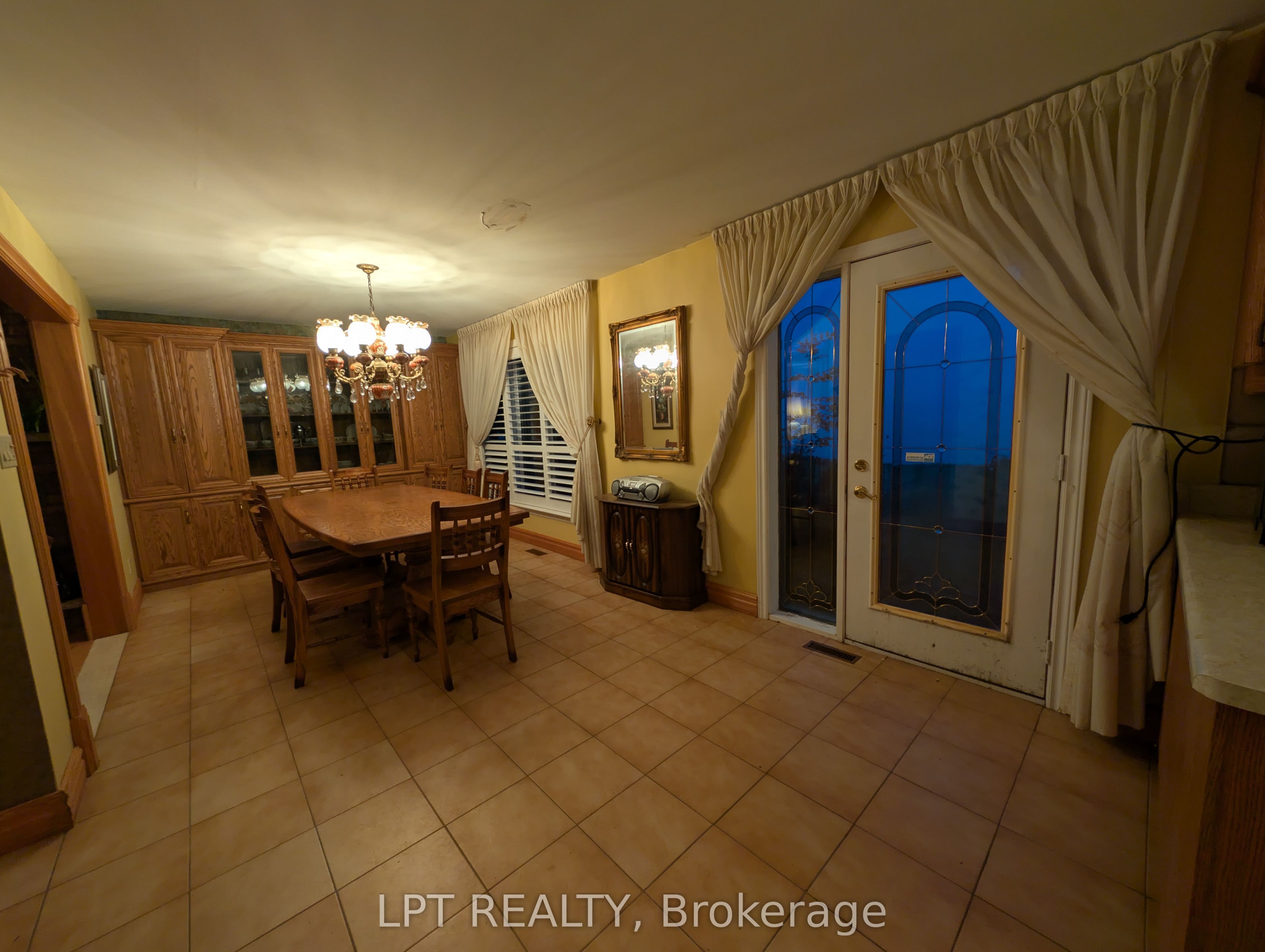 47 Parkside Drive Property Photo 14