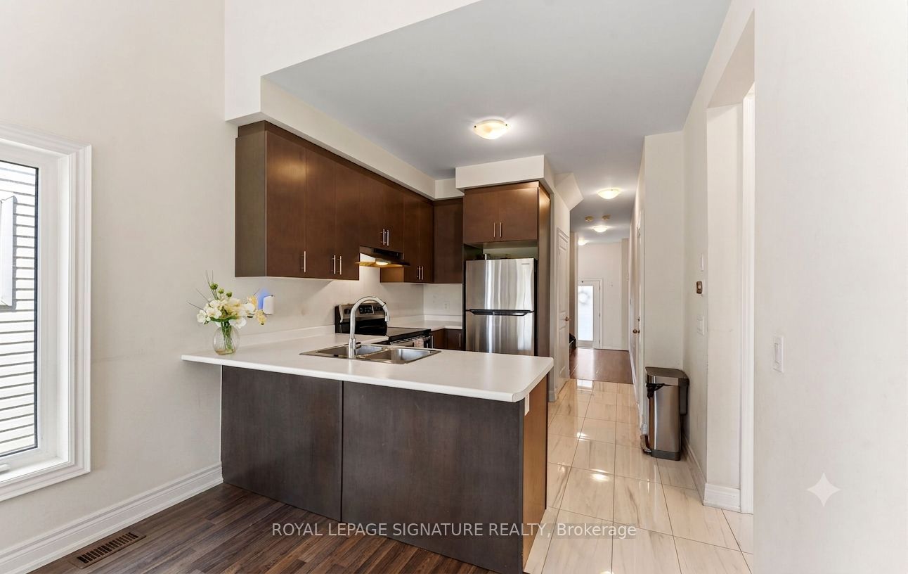 301 Atkinson Street Property Photo 13
