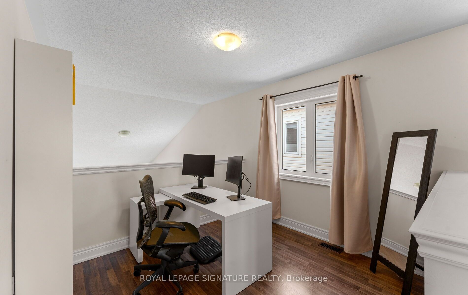 301 Atkinson Street Property Photo 27