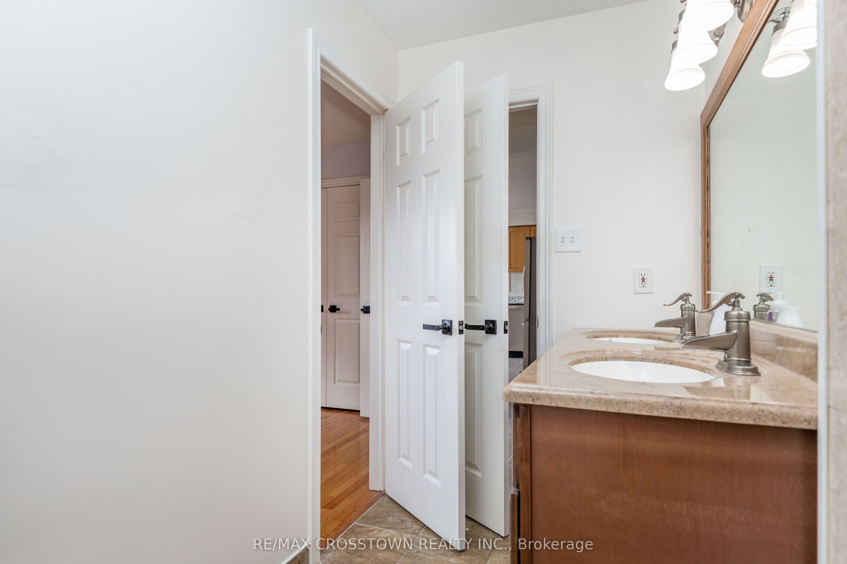 1 Lang Drive Property Photo 20