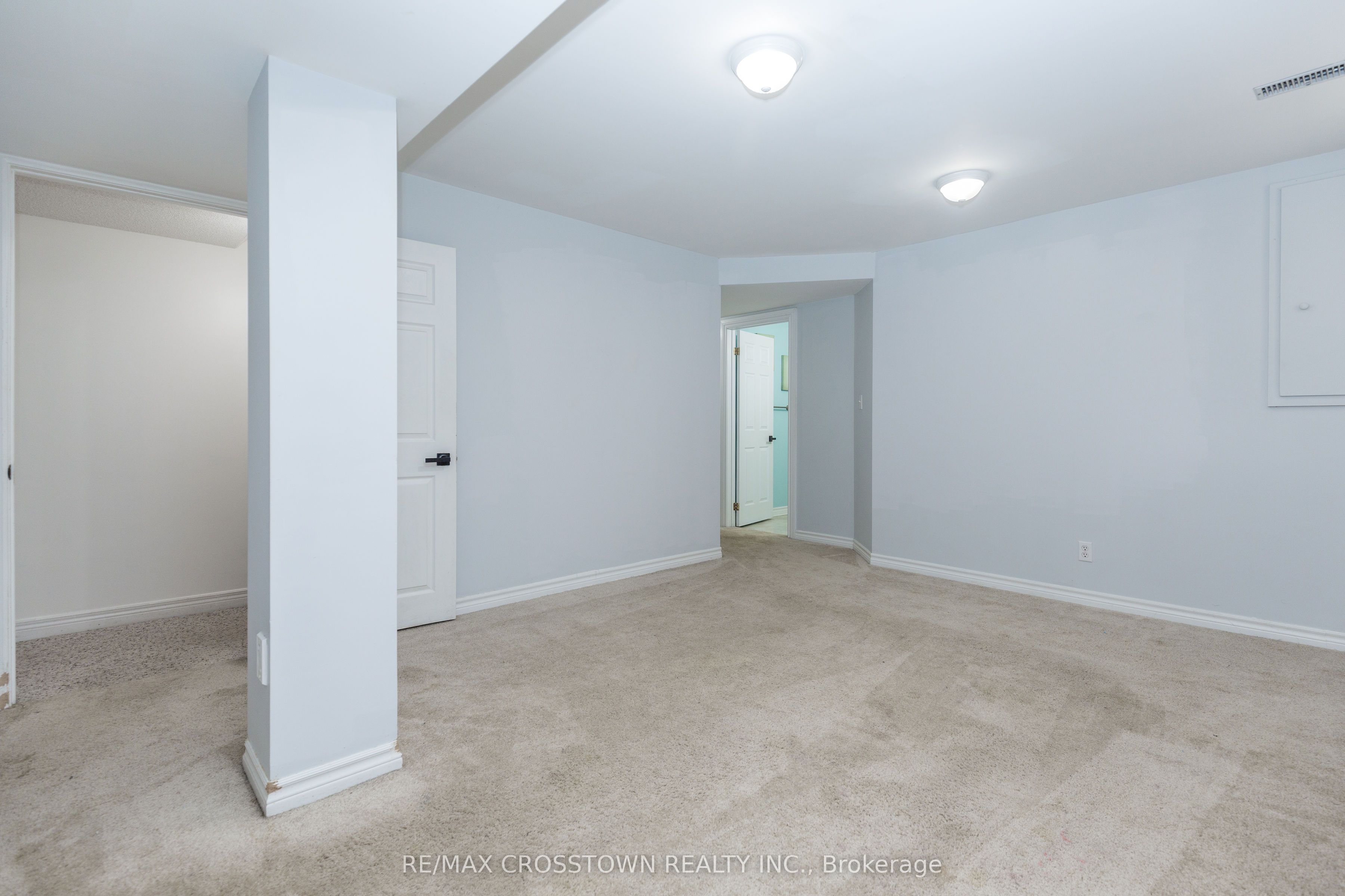 1 Lang Drive Property Photo 24