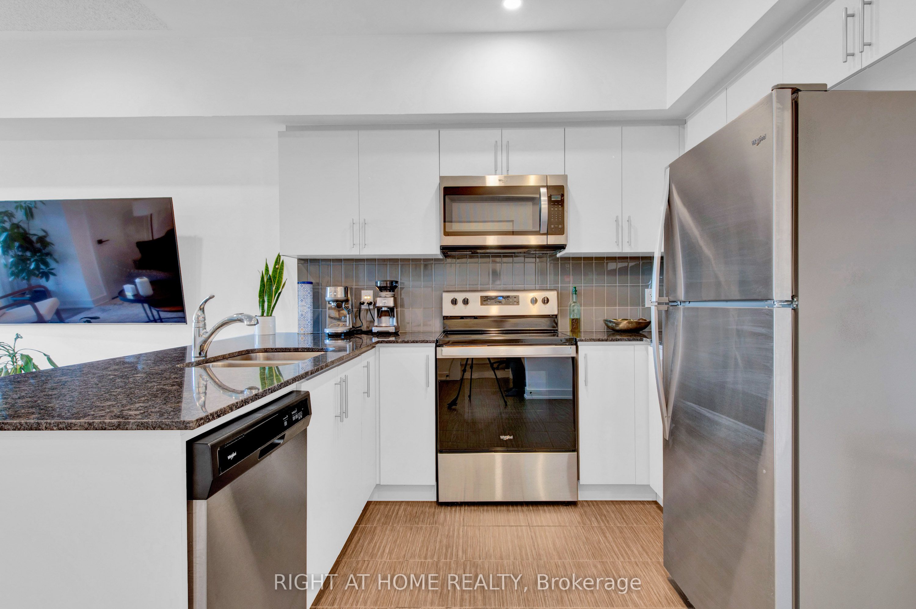 4 Spice Way 507 Property Photo 14