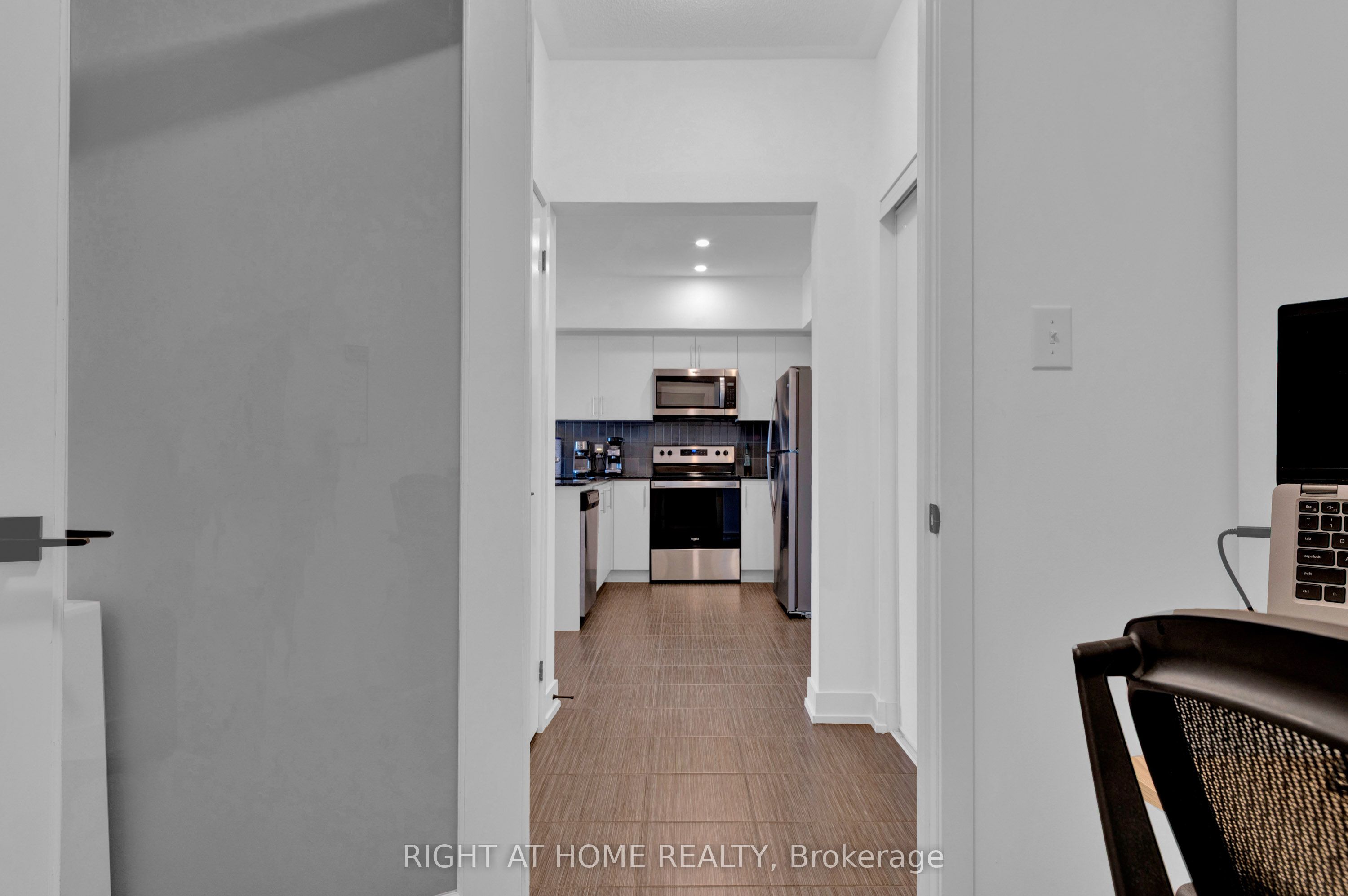4 Spice Way 507 Property Photo 17