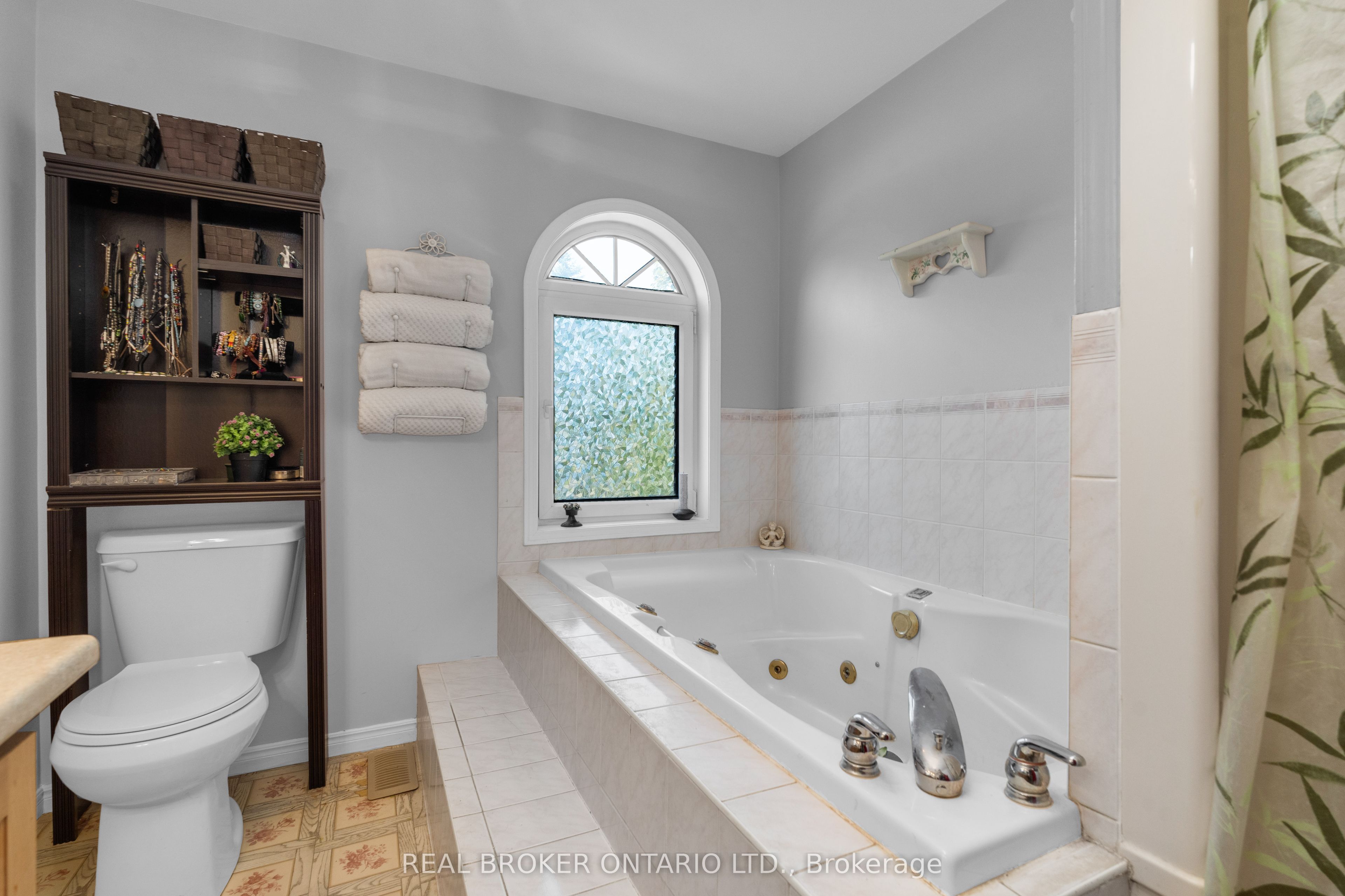 215 Mary Anne Drive Property Photo 33