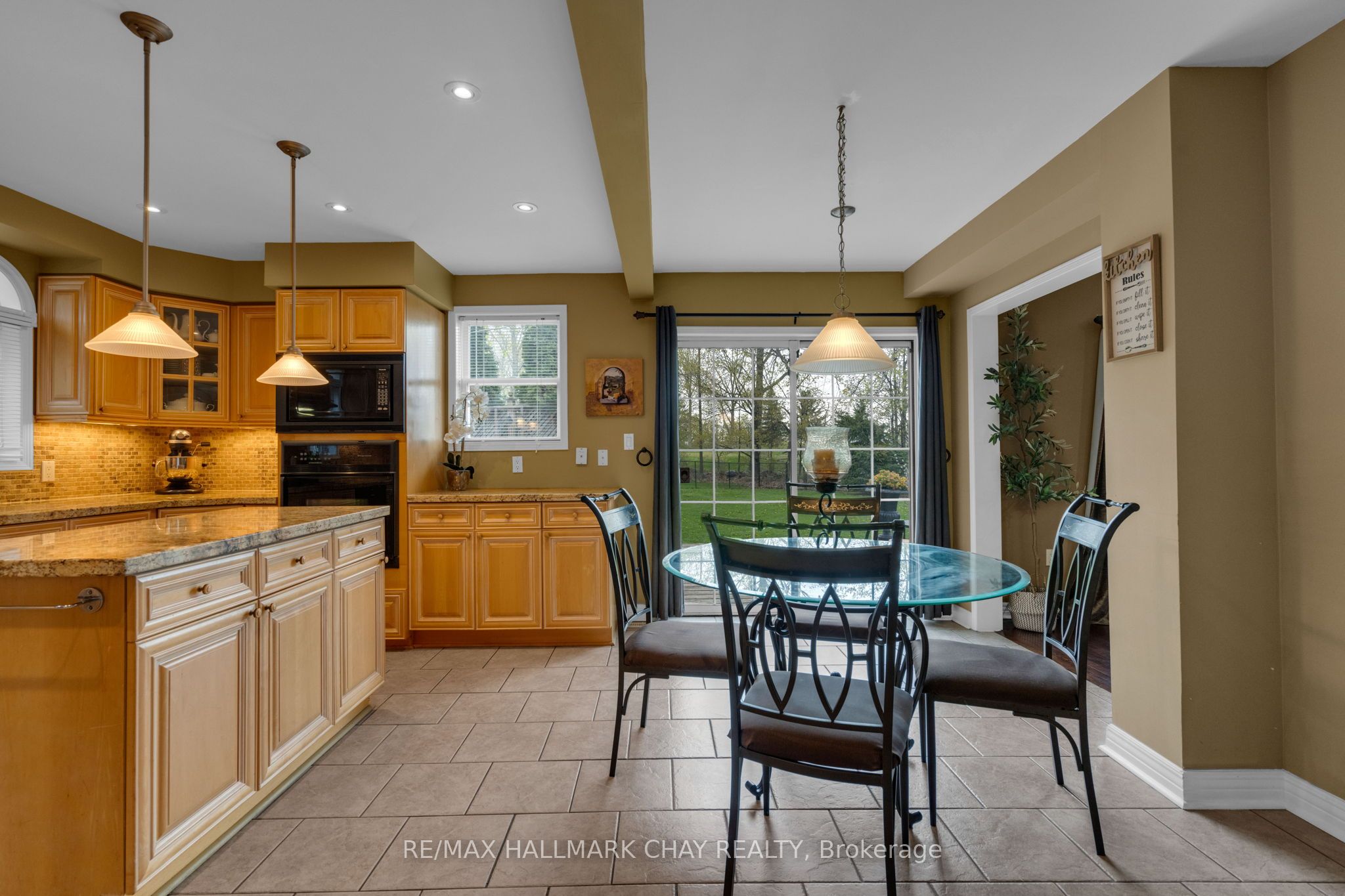34 Crompton Drive Property Photo 7