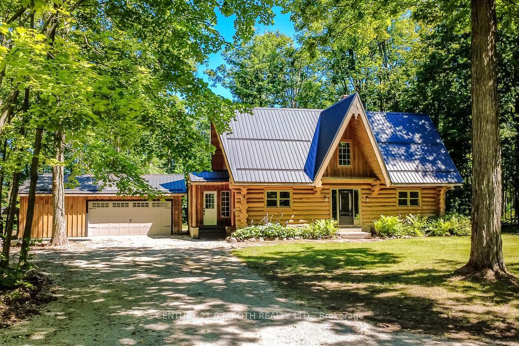 5222 6th Line N Property Photo 1