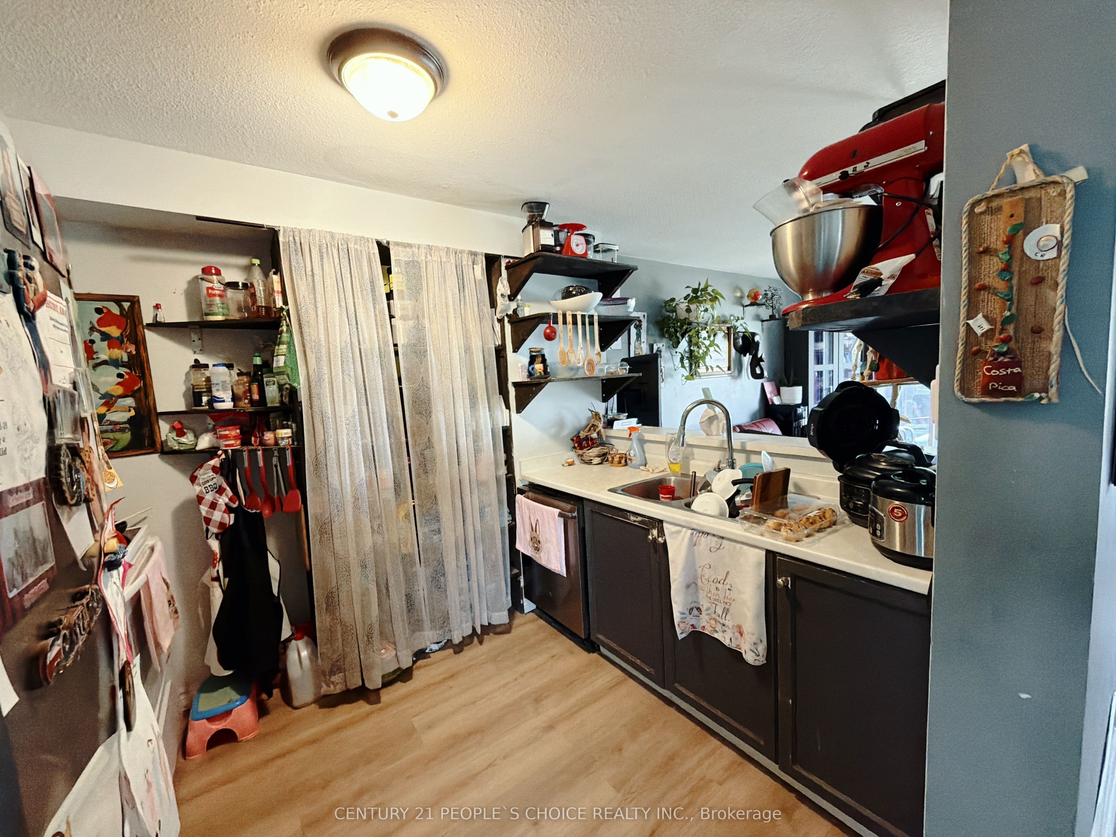 66 Michael Crescent Property Photo 8