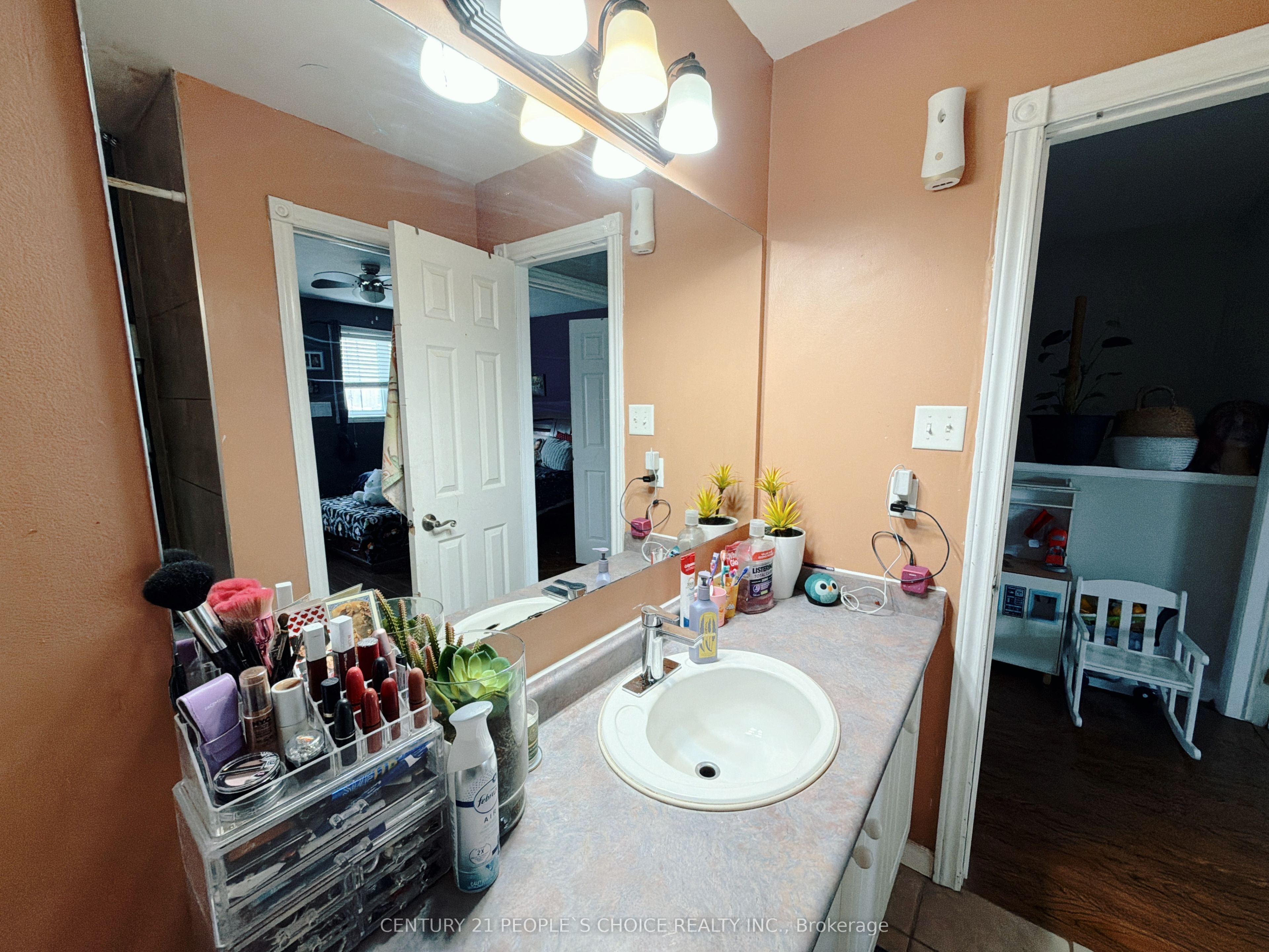 66 Michael Crescent Property Photo 28