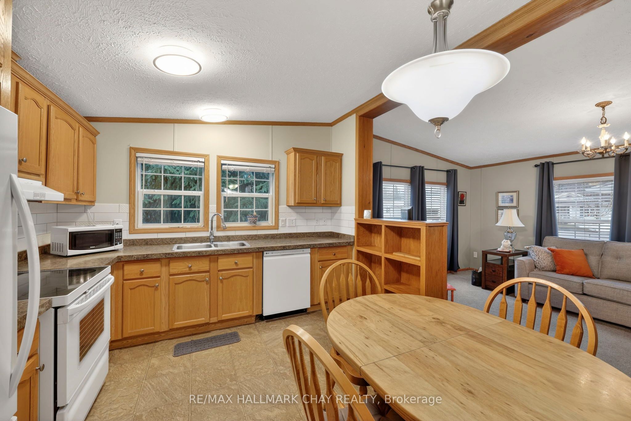 3 Illinois Crescent Property Photo 9