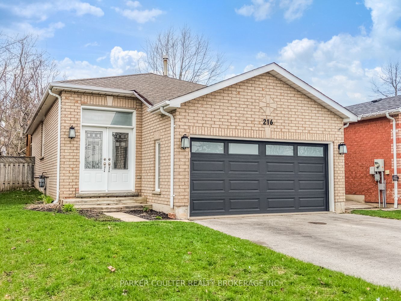 216 Mapleton Avenue Property Photo 1
