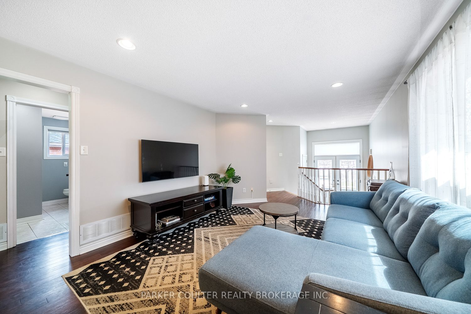 216 Mapleton Avenue Property Photo 4