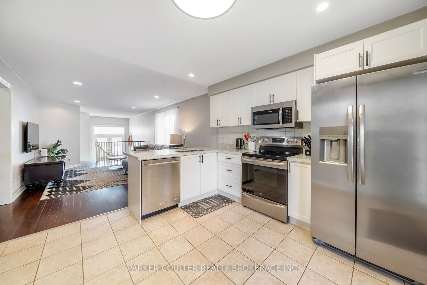 216 Mapleton Avenue Property Photo 8