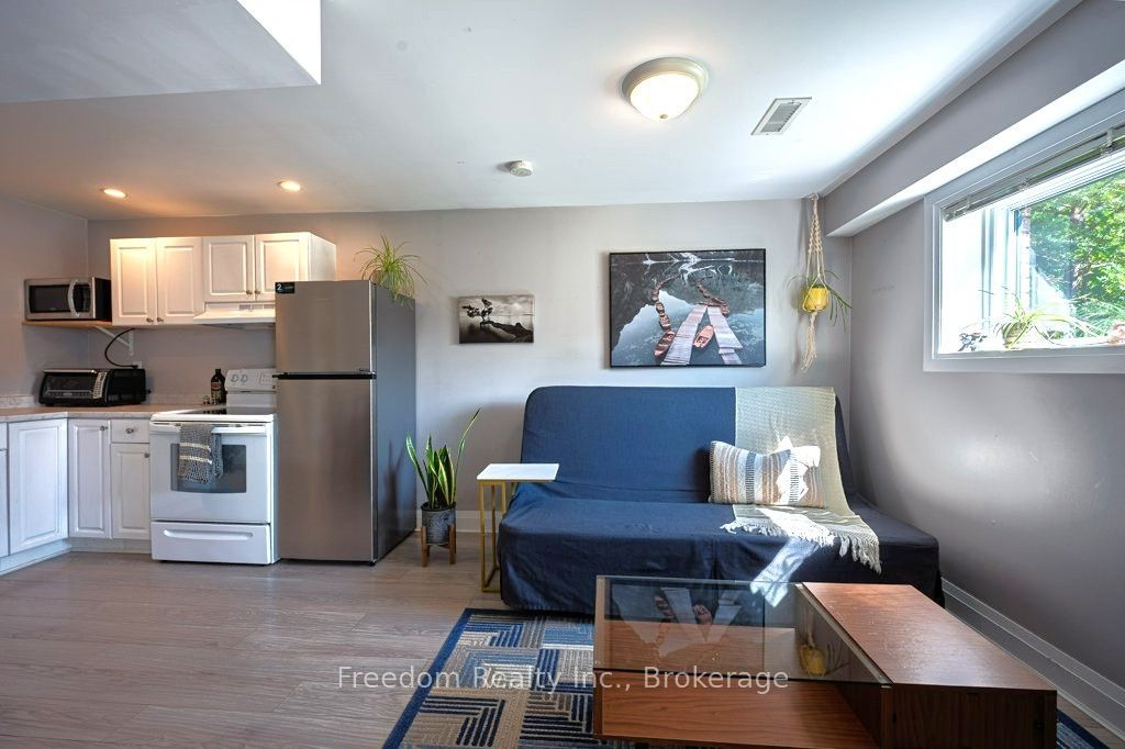 42 Patricia Avenue Property Photo 31