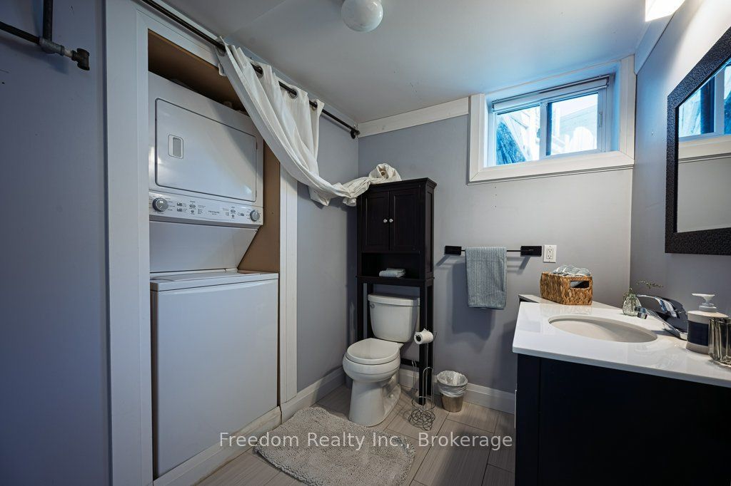 42 Patricia Avenue Property Photo 38