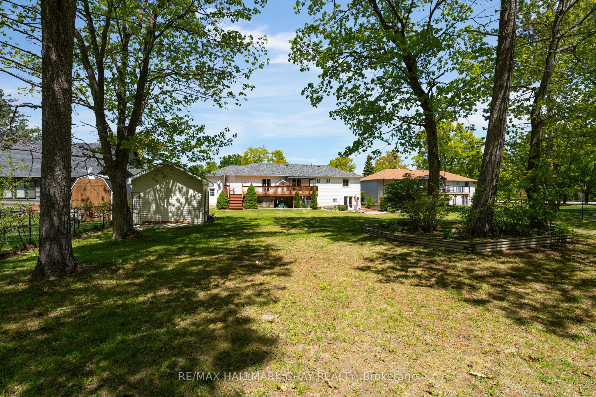 29 Foliage Drive Property Photo 5