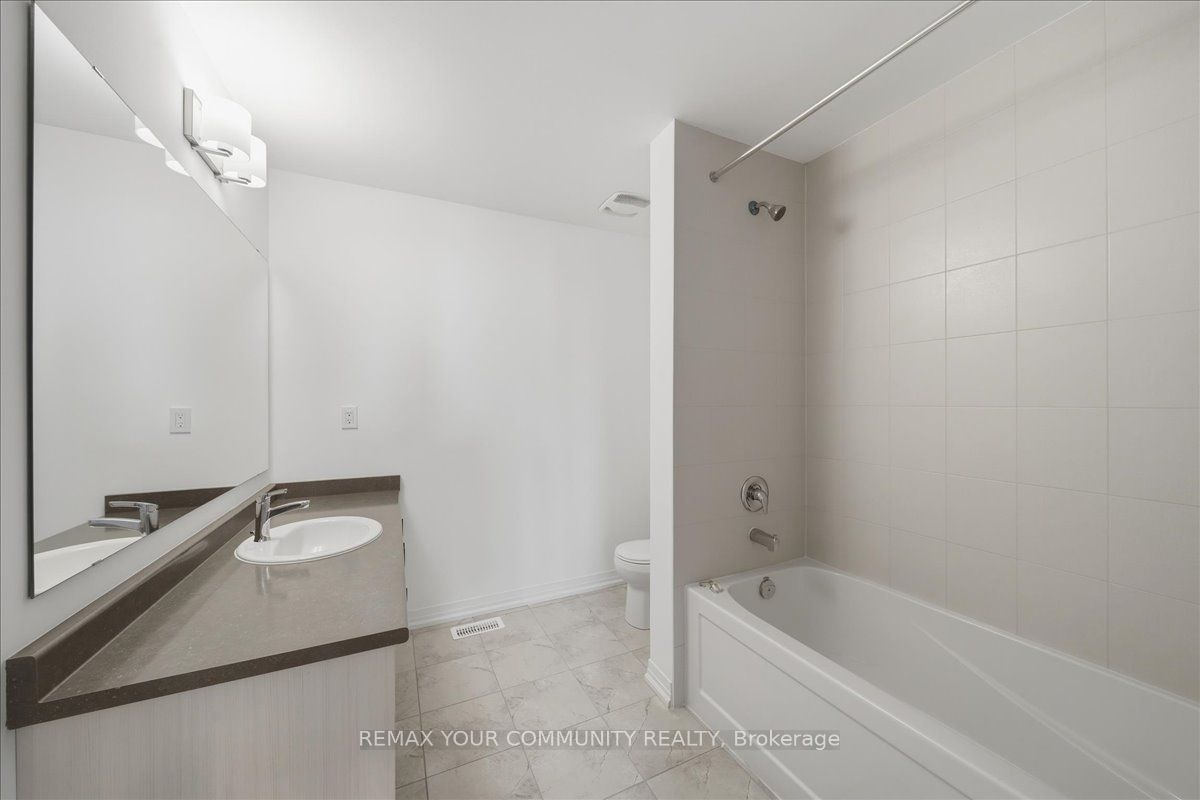26 Flan Boulevard Property Photo 12