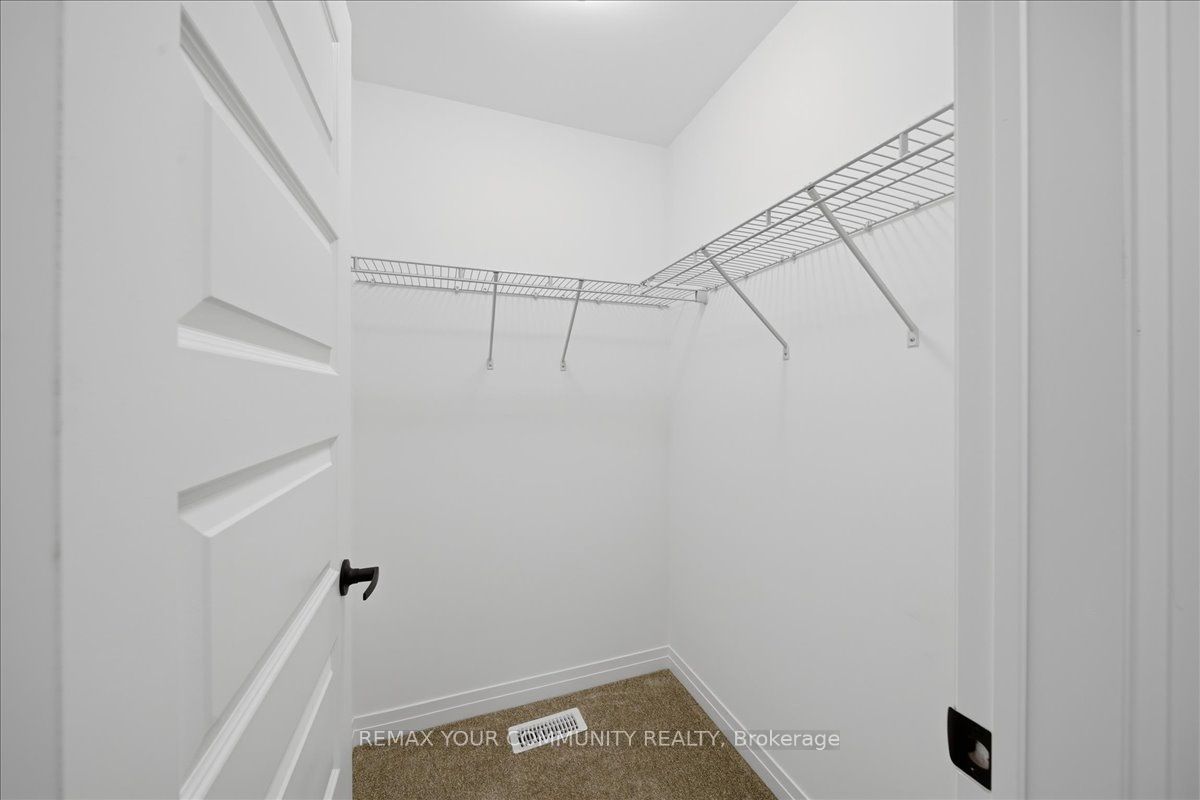 26 Flan Boulevard Property Photo 16