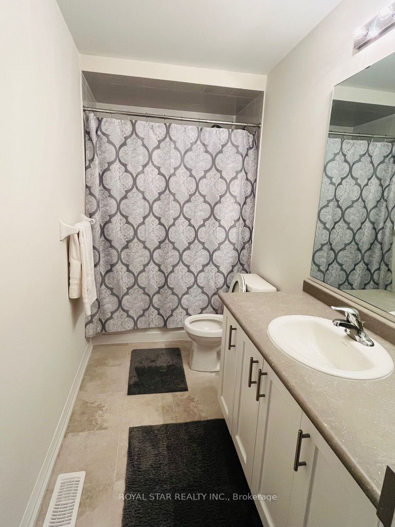 7 Federica Crescent Property Photo 14