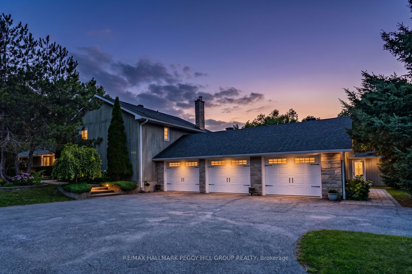 2 Mills Circle Property Photo 2