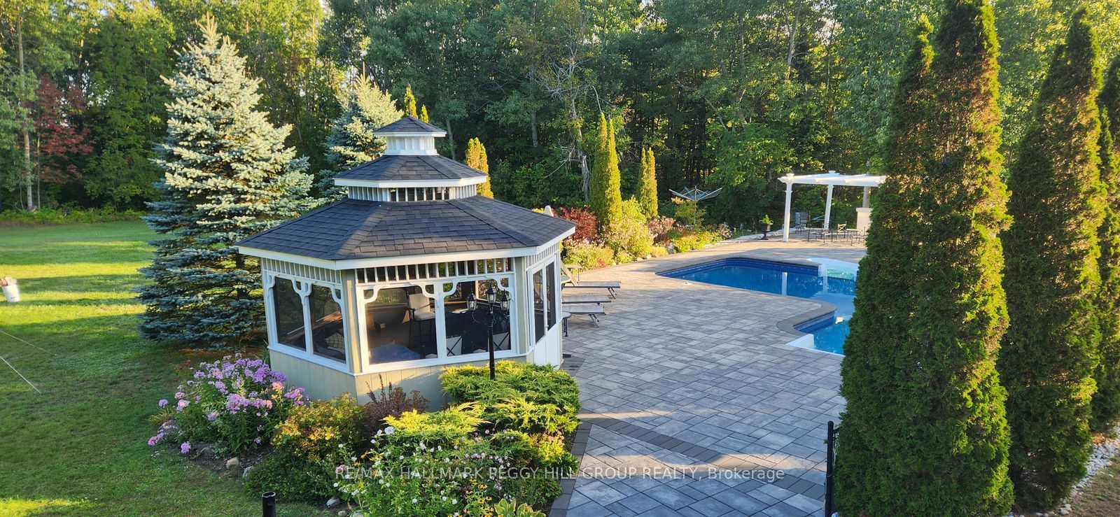 2 Mills Circle Property Photo 22