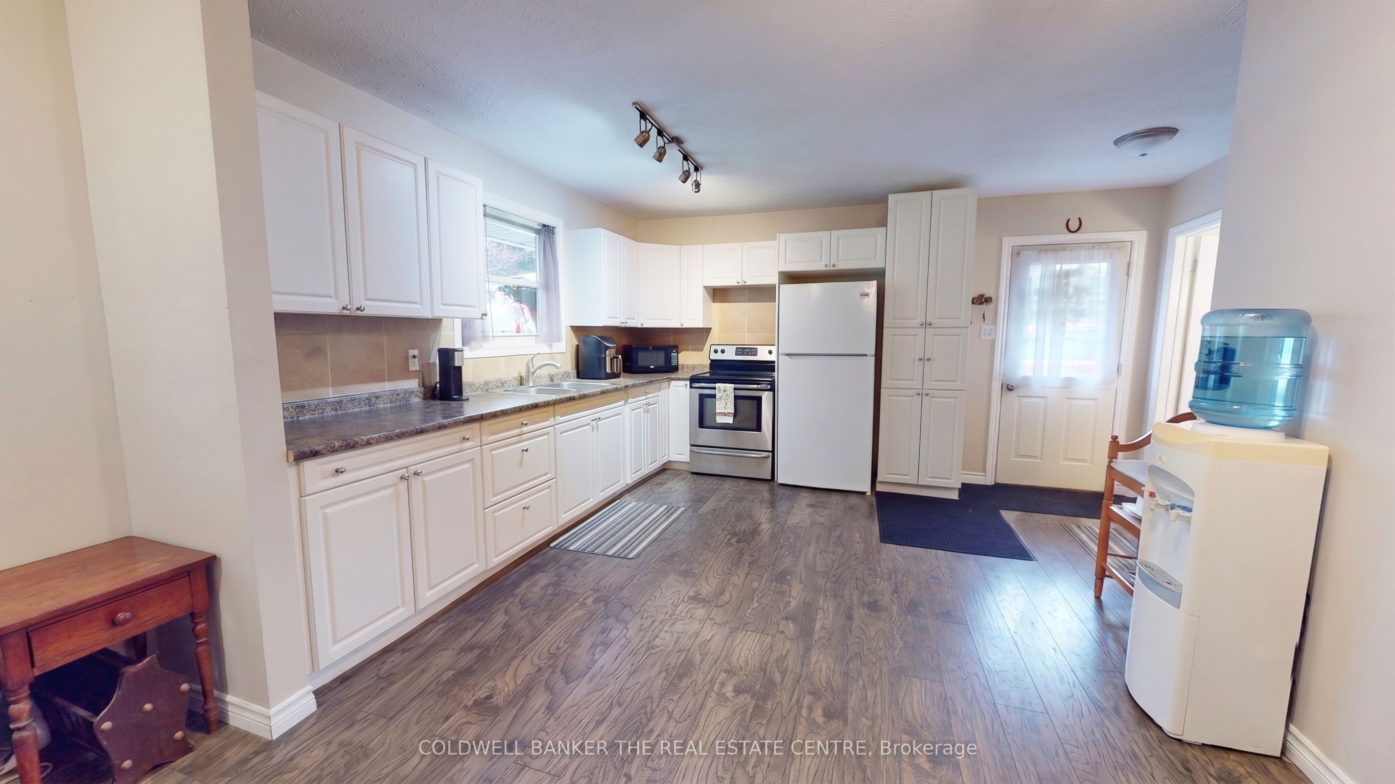 17 Courtland Street Property Photo 6