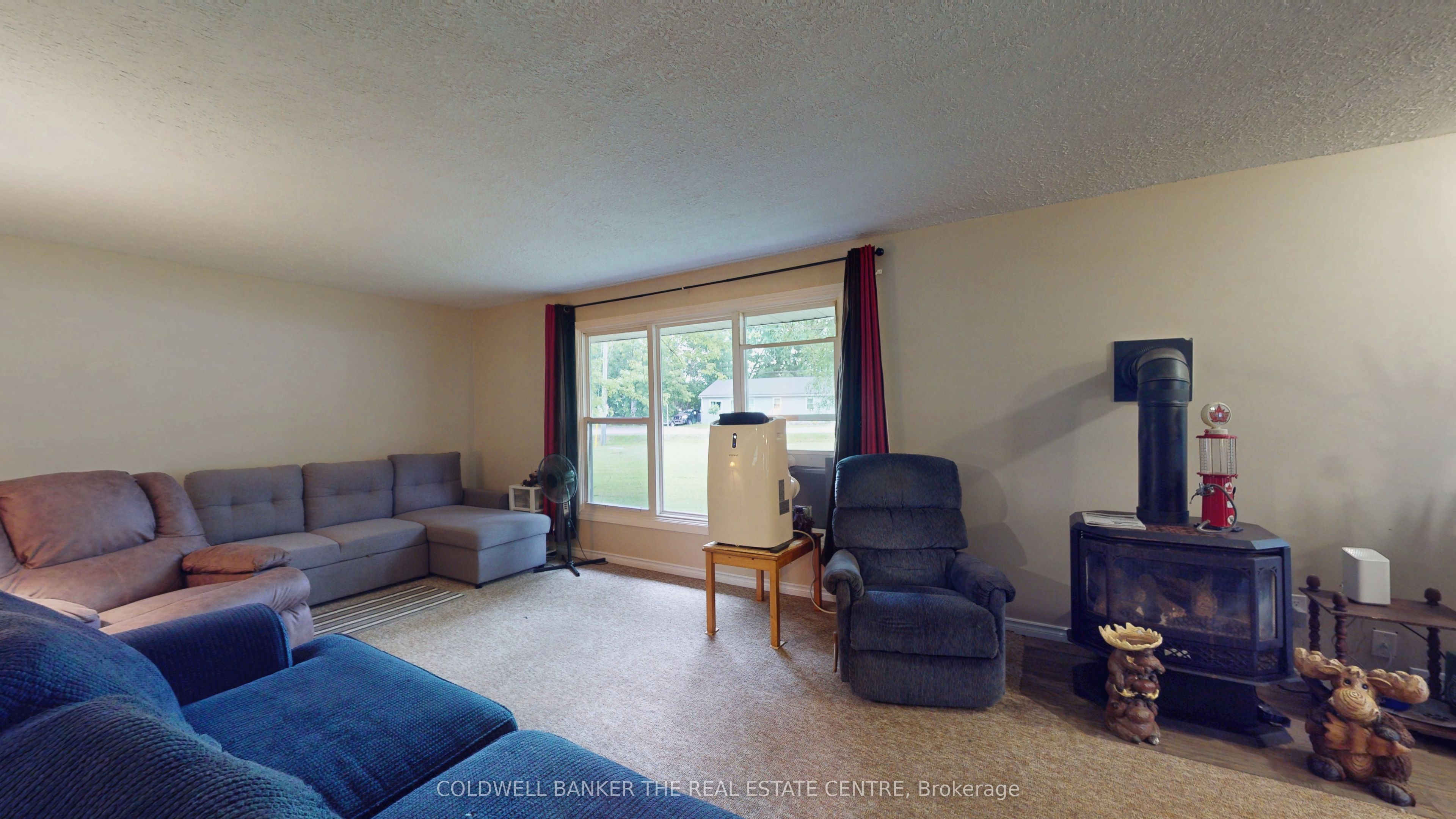 17 Courtland Street Property Photo 8