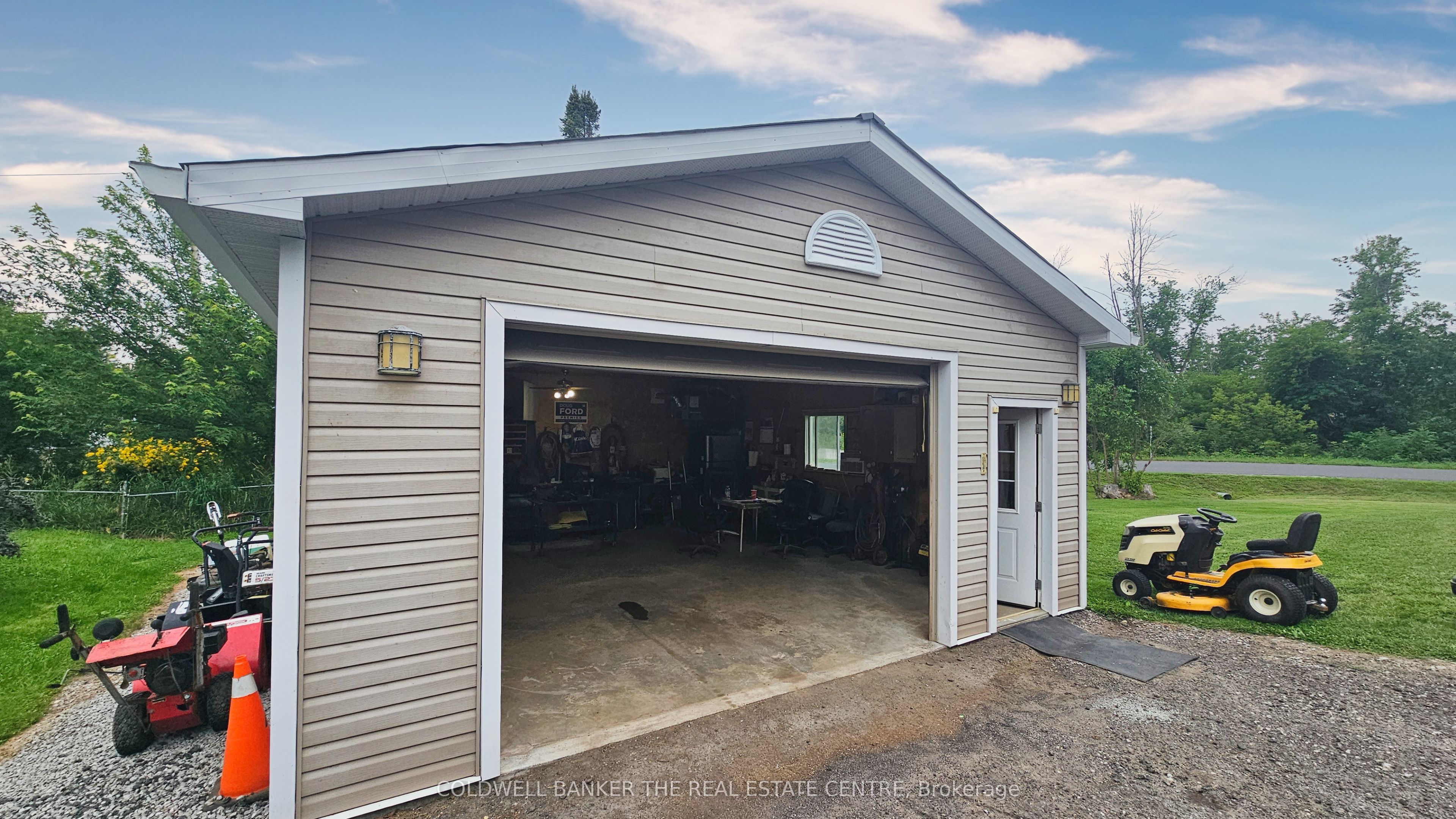 17 Courtland Street Property Photo 20