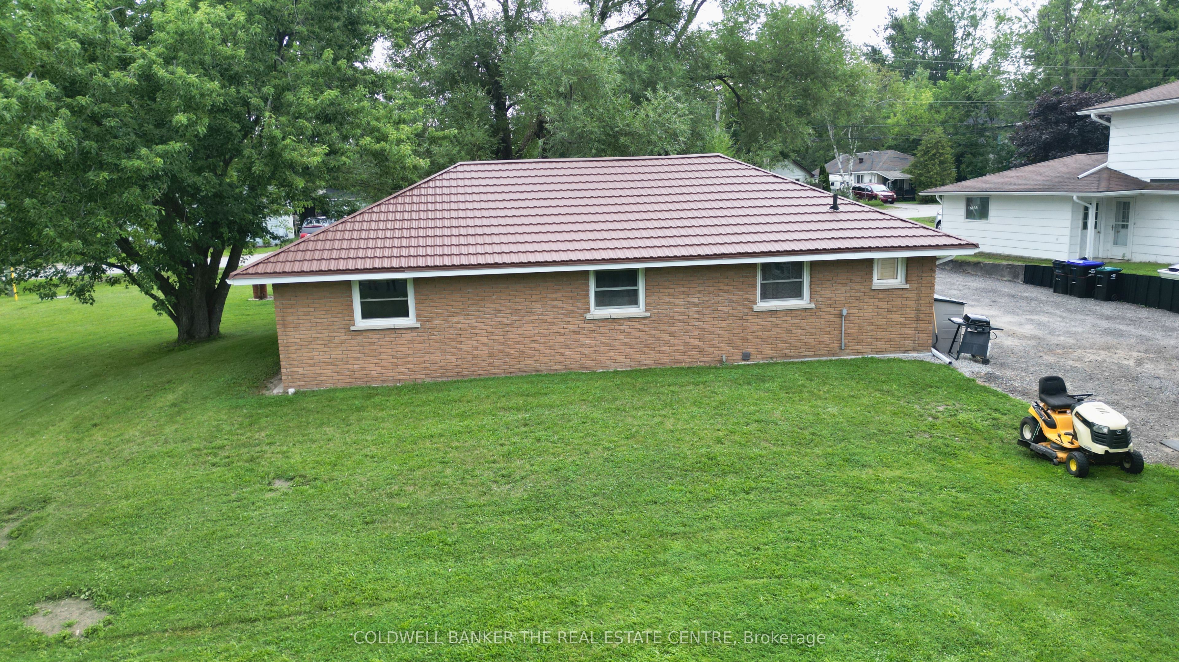 17 Courtland Street Property Photo 21