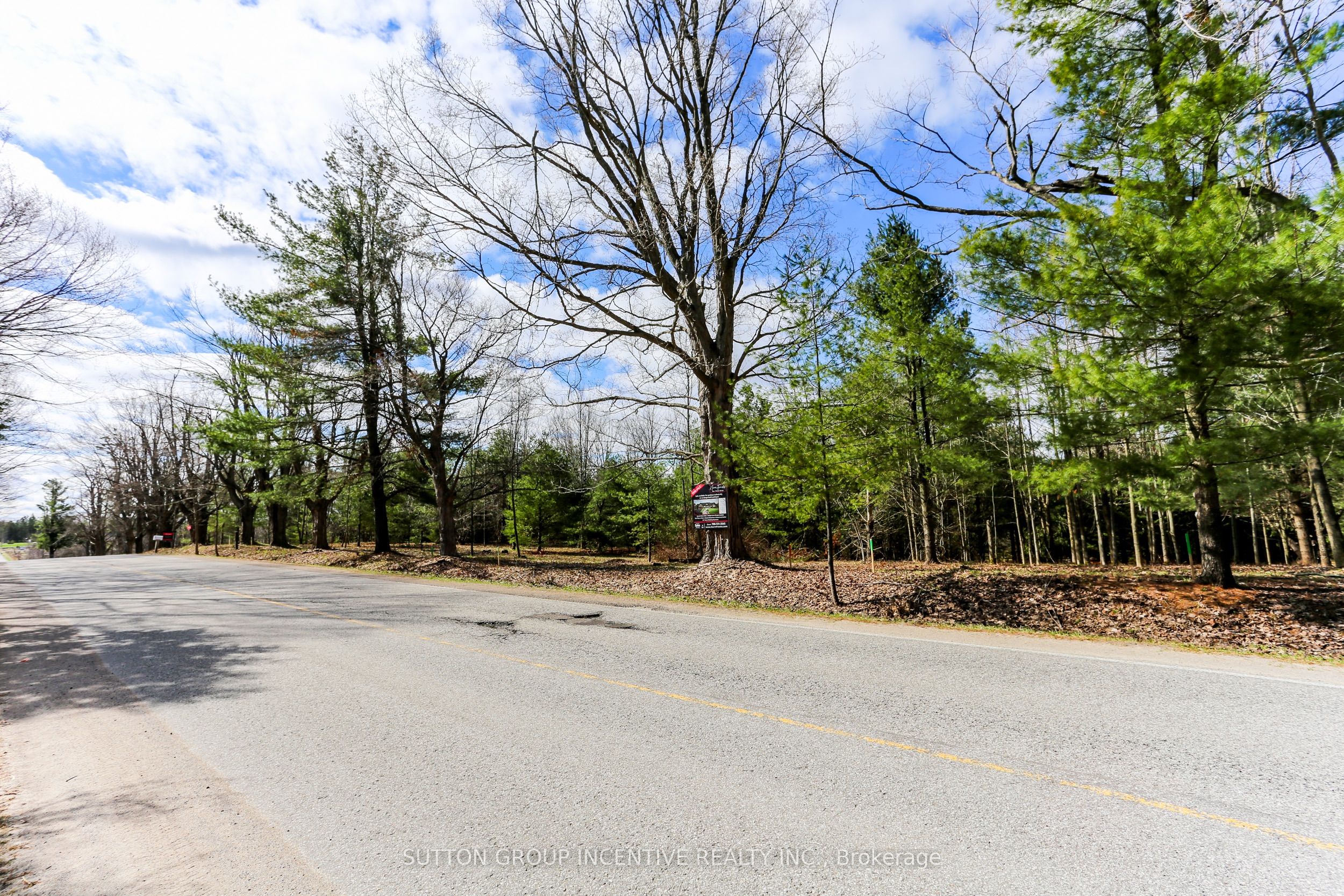 2790 Old Second Road S Property Photo 11