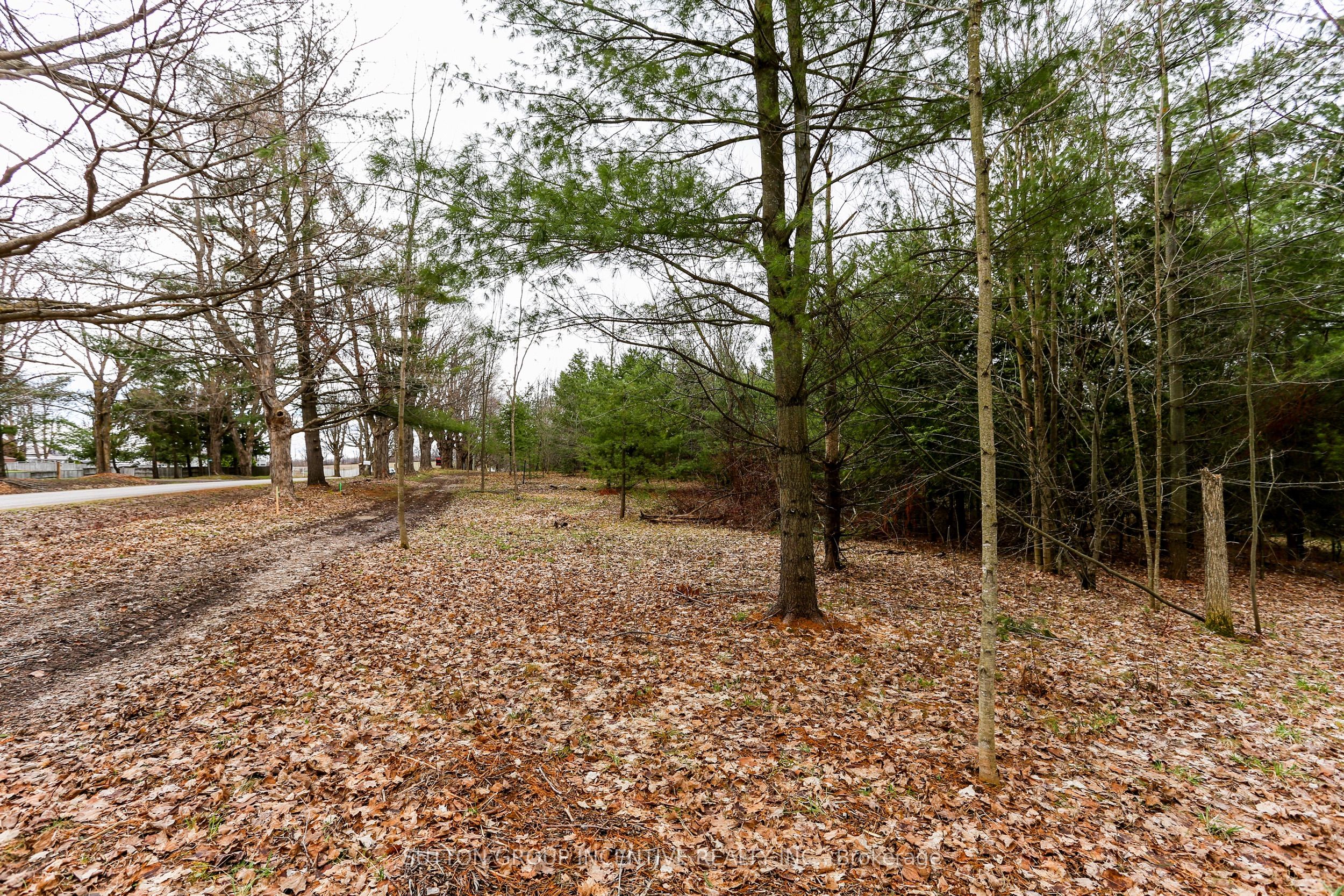 2790 Old Second Road S Property Photo 25