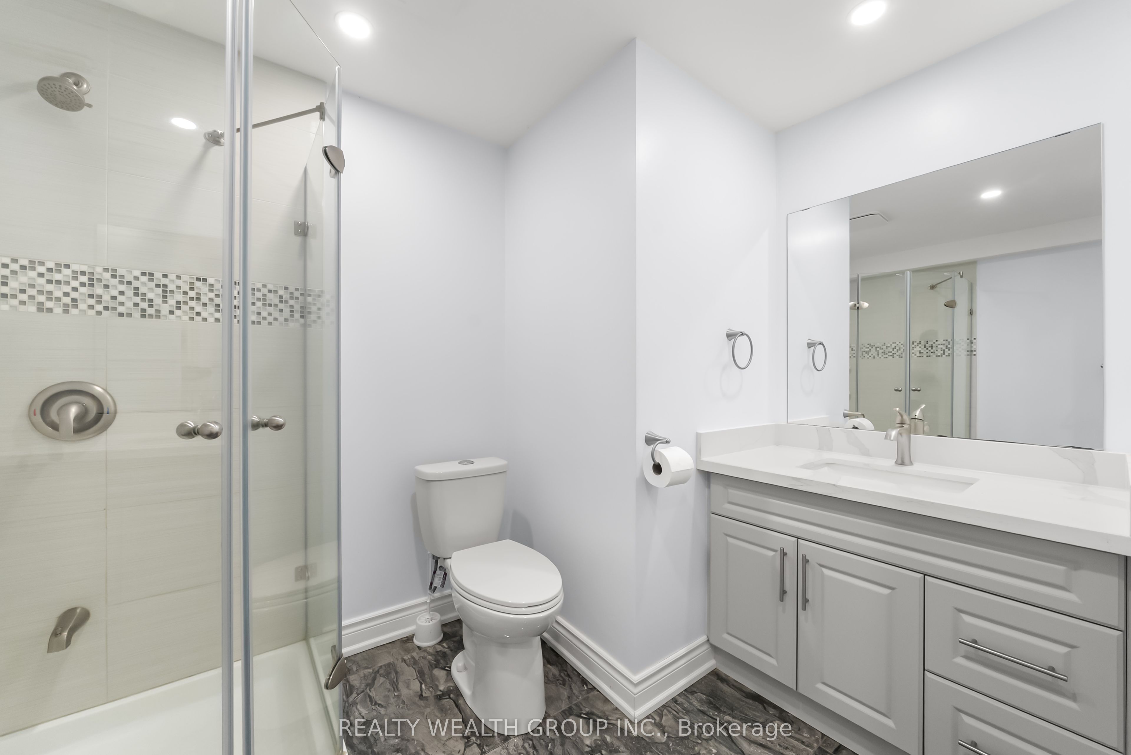 32 Reynolds Lane Property Photo 40