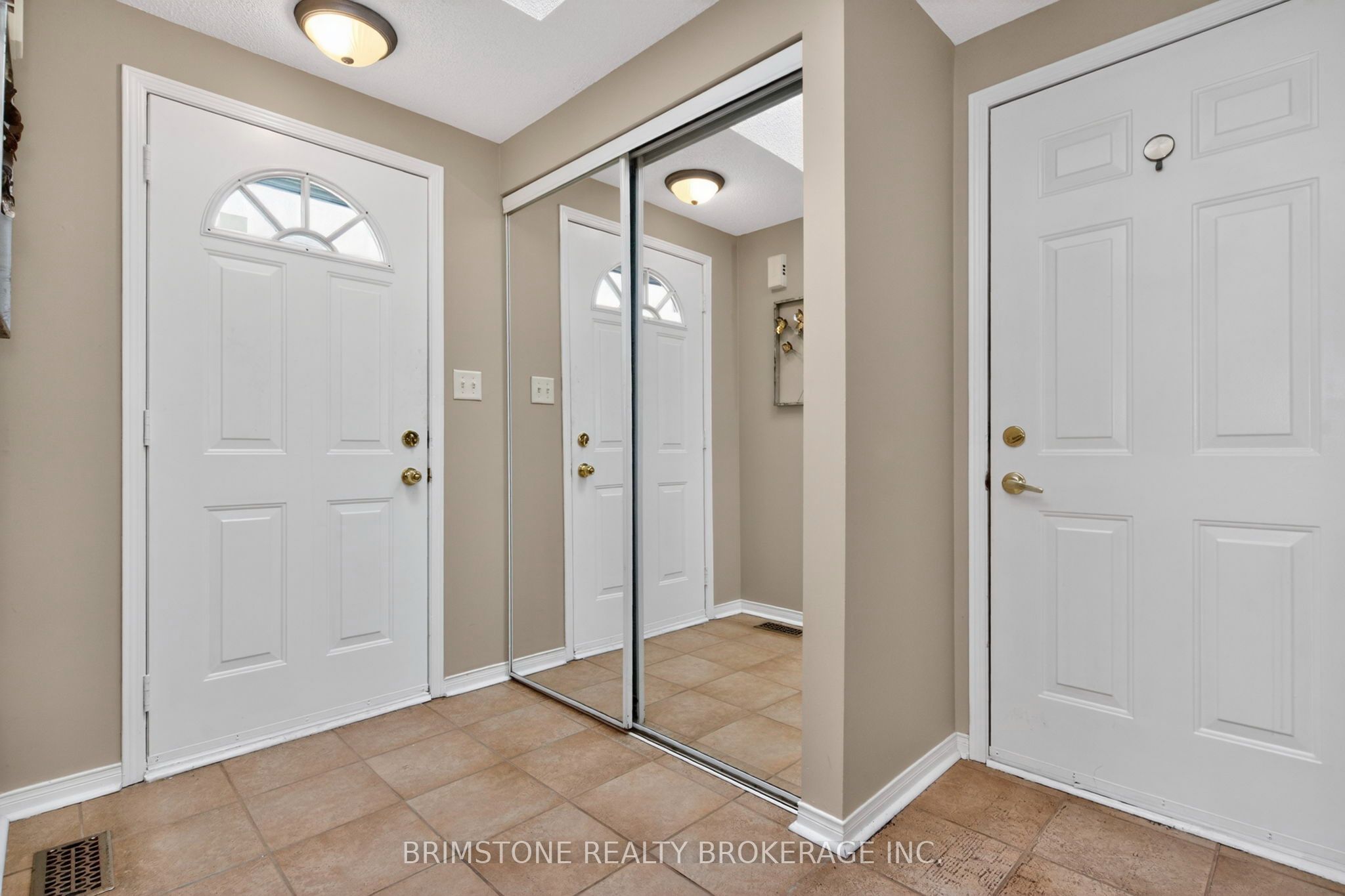9 Holly Meadow Road Property Photo 2