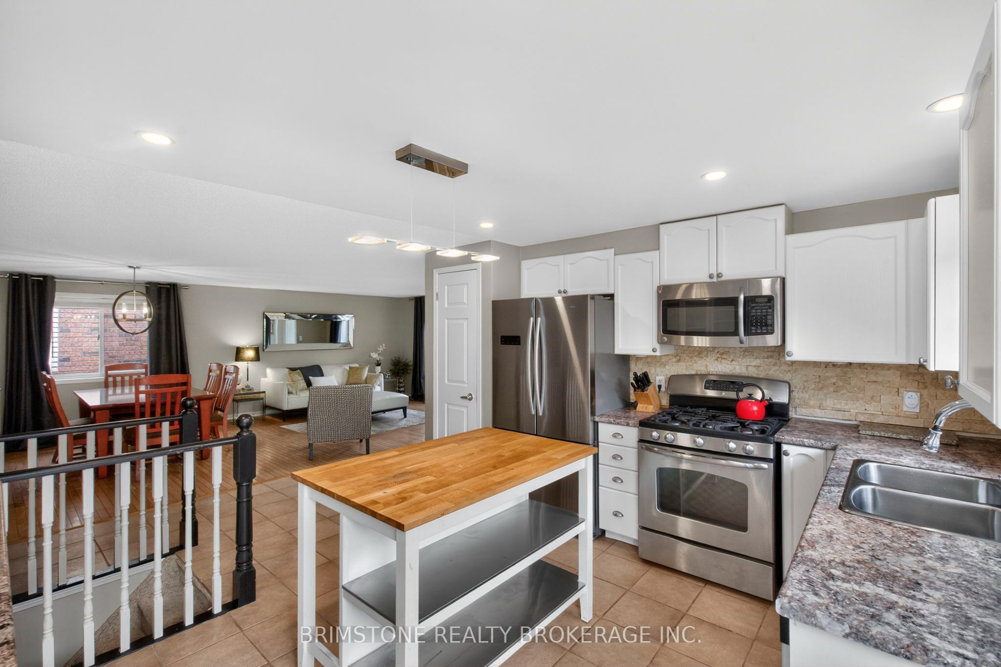 9 Holly Meadow Road Property Photo 6