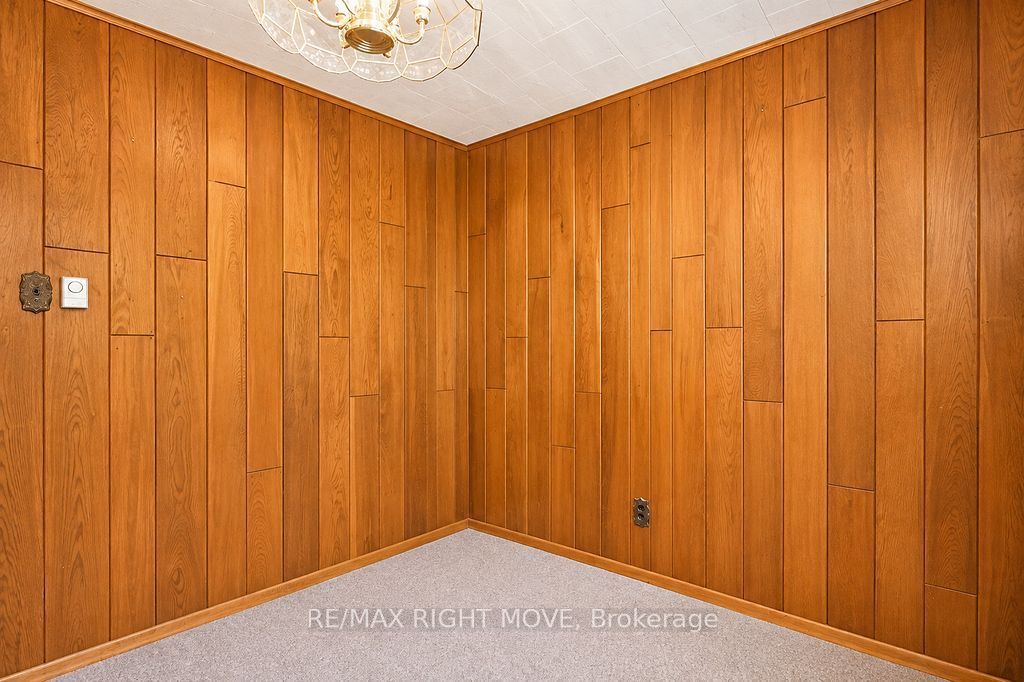 1525 Cunningham Crescent Property Photo 19
